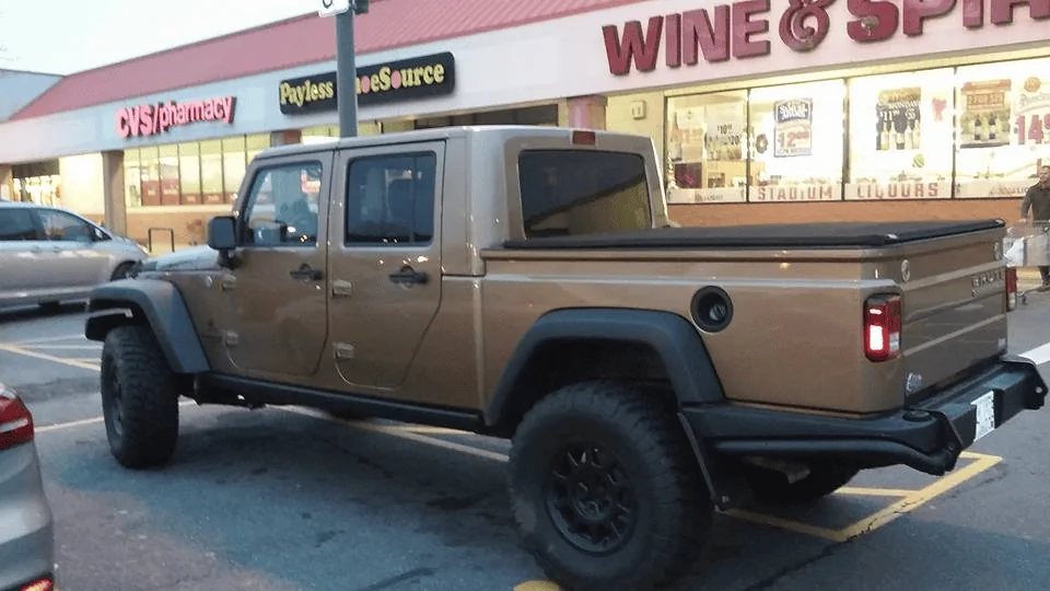 Jeep Wrangler JL New Wrangler Pickup spotted? upload_2016-11-30_11-34-23