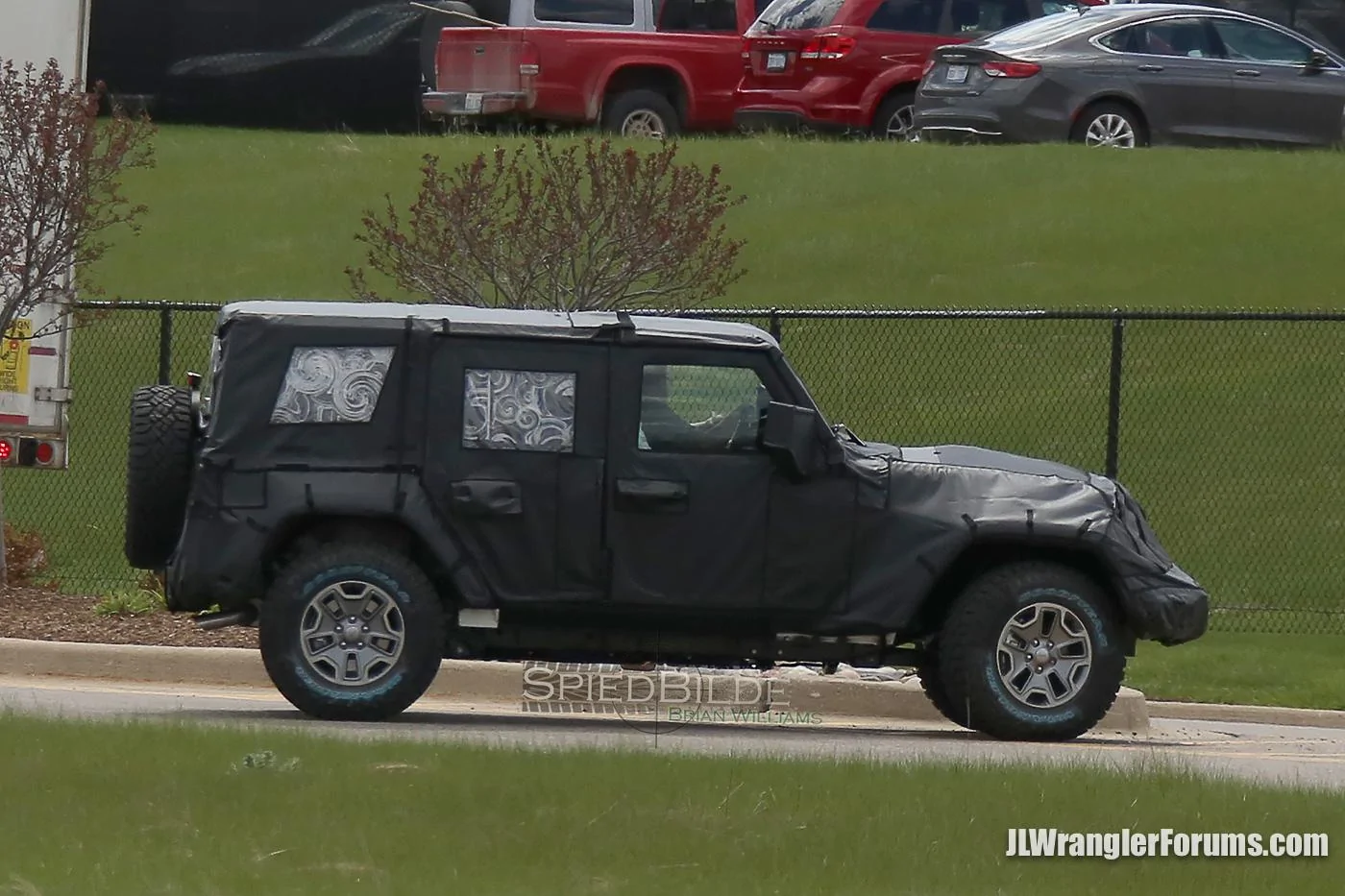 Jeep Wrangler JL 2018 Jeep Wrangler (JL) First Sighting! Spy pics of prototype. 2018 Jeep Wrangler JL4