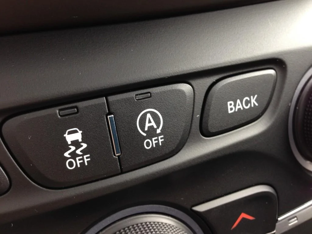 Jeep Wrangler JL Verified: Engine Start-Stop (ESS) Standard on 3.6L Pentastar 2018 Wrangler Engine Engine Start Stop 2018 Jeep Wrangler JL