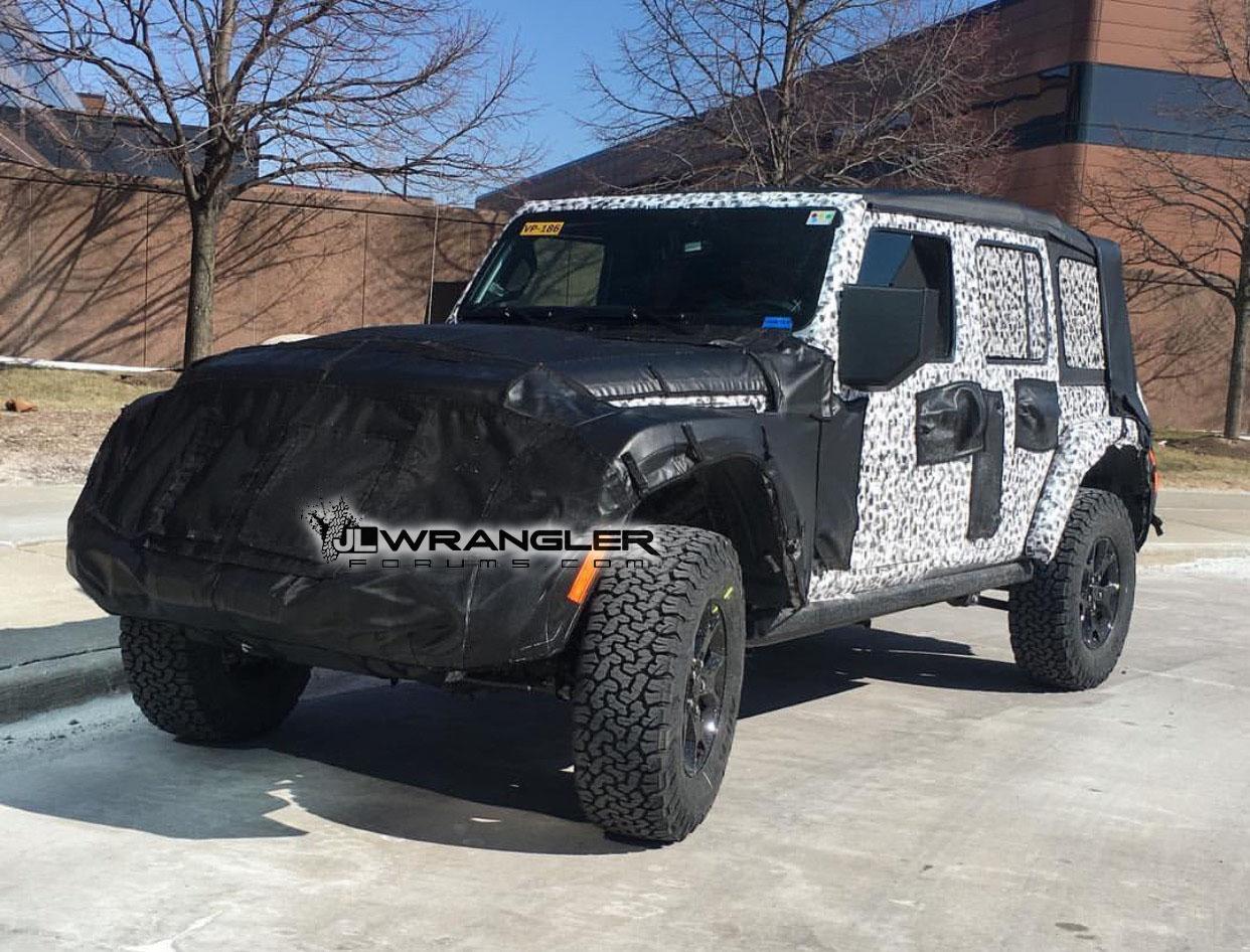 Jeep Wrangler JL JLU soft top spied! jl-wrangler-soft-to
