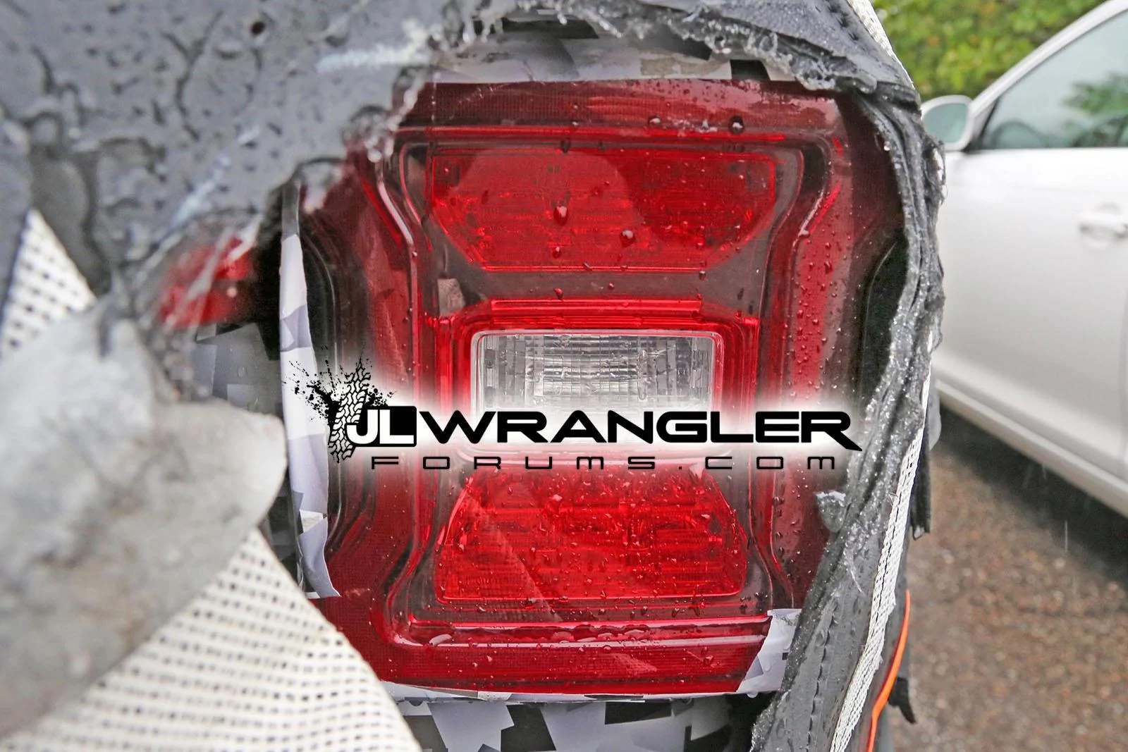 Jeep Wrangler JL Tail Lights on 2018 Jeep Wrangler EXPOSED! 2018-Jeep-Wrangler-Tail-Lights-10