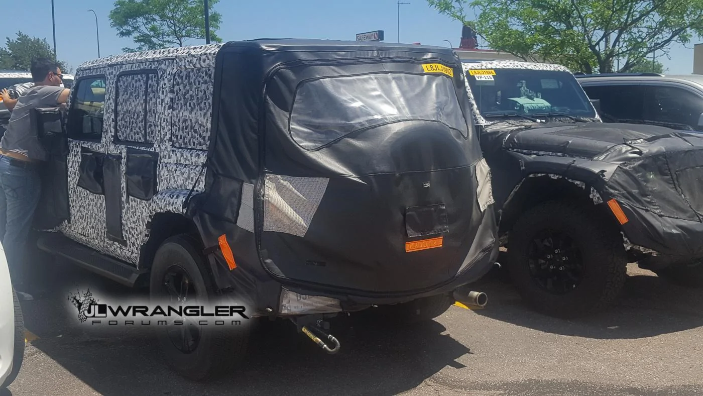 Jeep Wrangler JL 2019 Jeep Wrangler Diesel Prototype Reappears! Great undercarriage pics 2019-Jeep-Wrangler-JL-Diesel-Testing-6