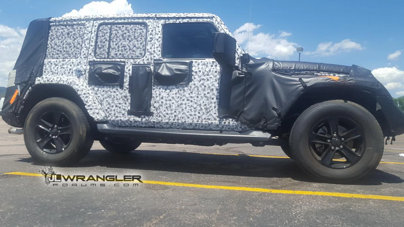 Jeep Wrangler JL 2019 Jeep Wrangler Diesel Prototype Reappears! Great undercarriage pics 2019-Jeep-Wrangler-JL-Diesel-Testing-27