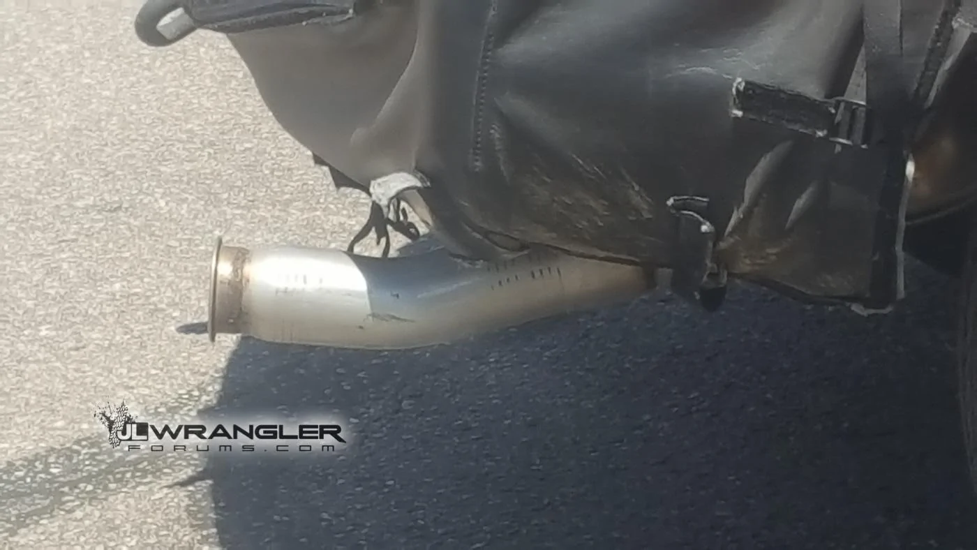 Jeep Wrangler JL 2019 Jeep Wrangler Diesel Prototype Reappears! Great undercarriage pics 2019-Jeep-Wrangler-JL-Diesel-Testing-29