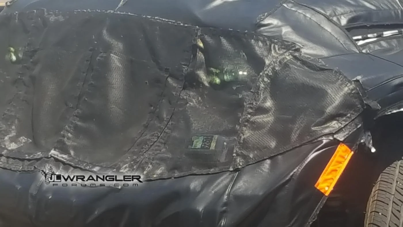 Jeep Wrangler JL 2019 Jeep Wrangler Diesel Prototype Reappears! Great undercarriage pics 2019-Jeep-Wrangler-JL-Diesel-Testing-33