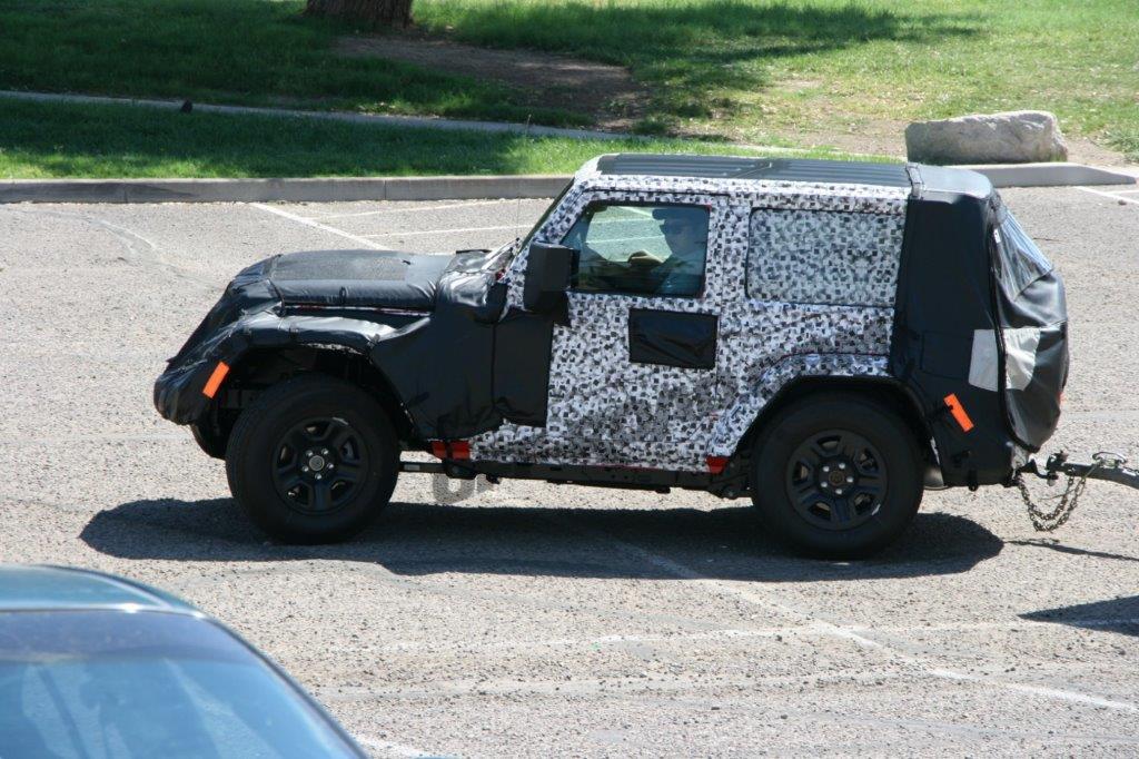 2018-Jeep-Wrangler-JL-towing-9.jpg