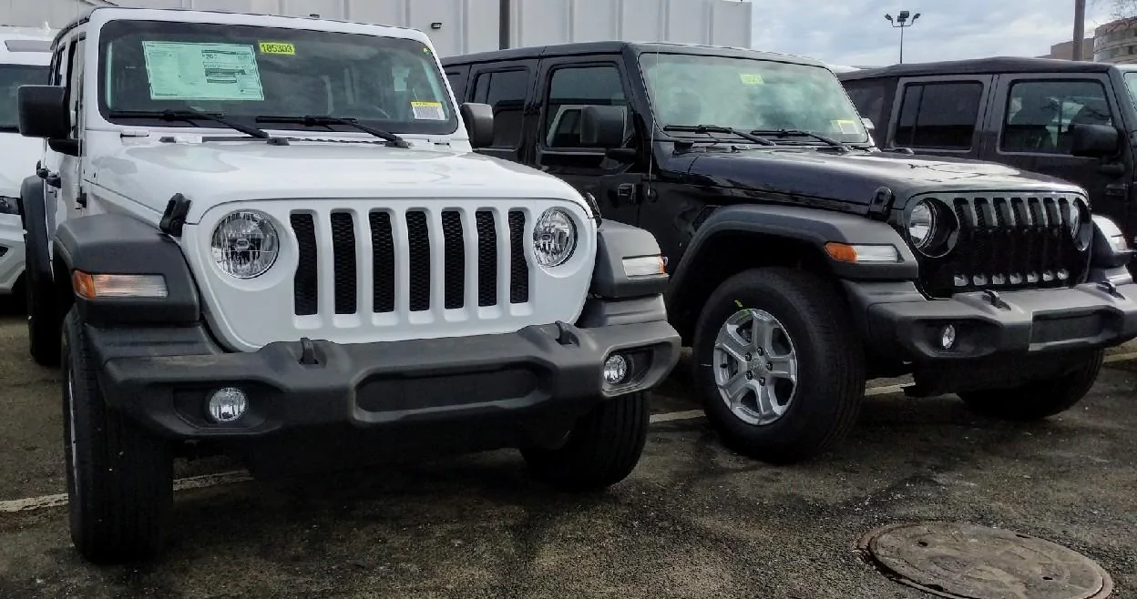 Jeep Wrangler JL Show off your Delivered JL Here! 7EE818D6-0CAF-4CB0-8E0C-33677C5499C6