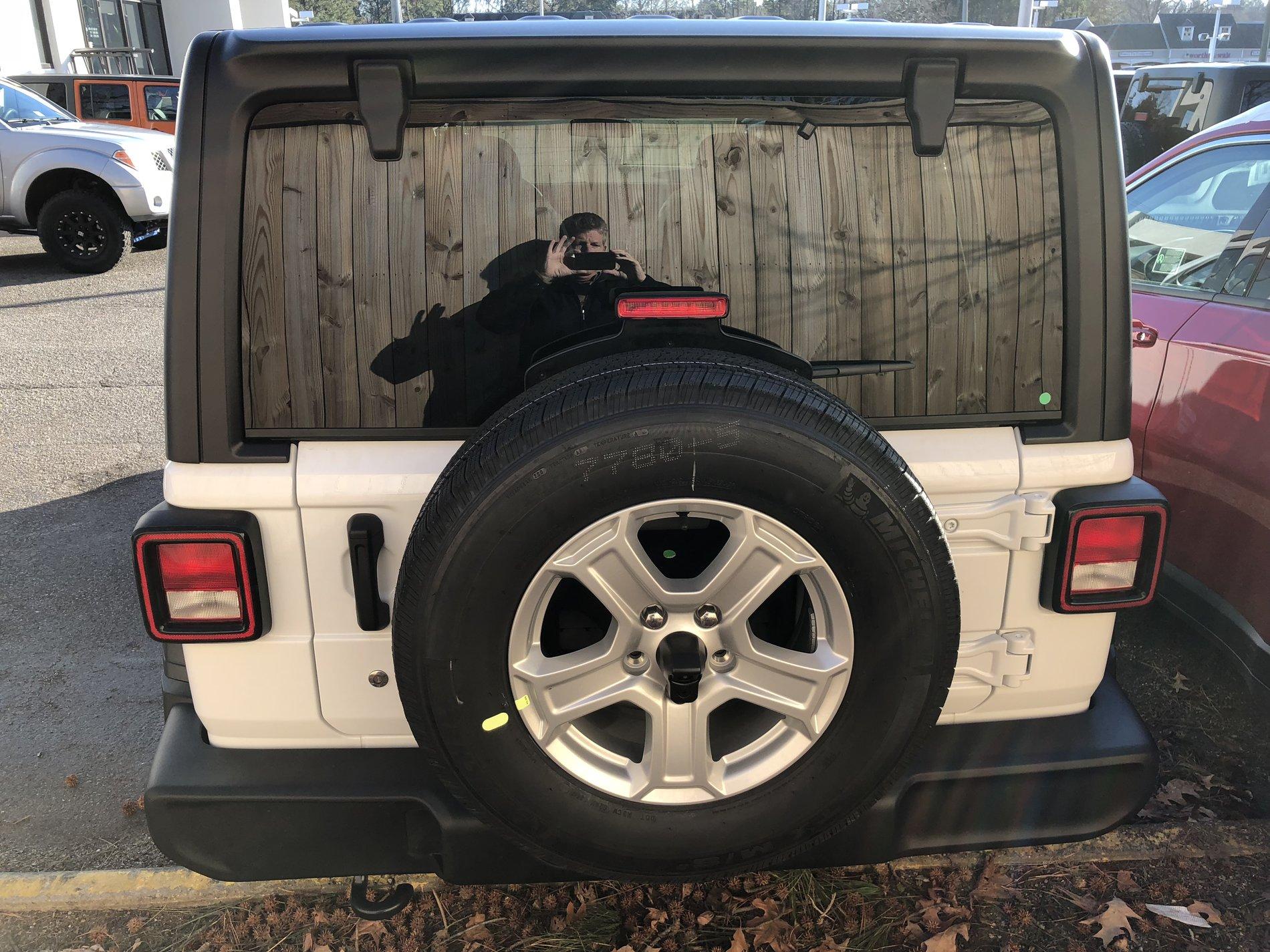 Jeep Wrangler JL FIRECRACKER RED Wrangler JL Club f3fde743-df18-4fe1-8098-7cf3b23f3da7-jpe