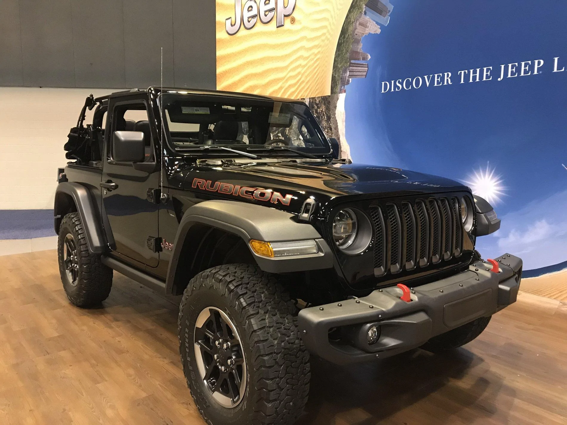 Jeep Wrangler JL St. Louis, MO Auto Show F30E4ECD-C494-4FAA-A995-90391C5A72DE