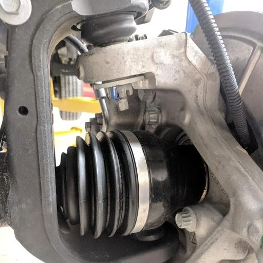 Jeep Wrangler JL ExtremeTerrain 2018 JL Sahara Unlimited Build JL%20Axle%20Joint_zpsxiwhbp2z