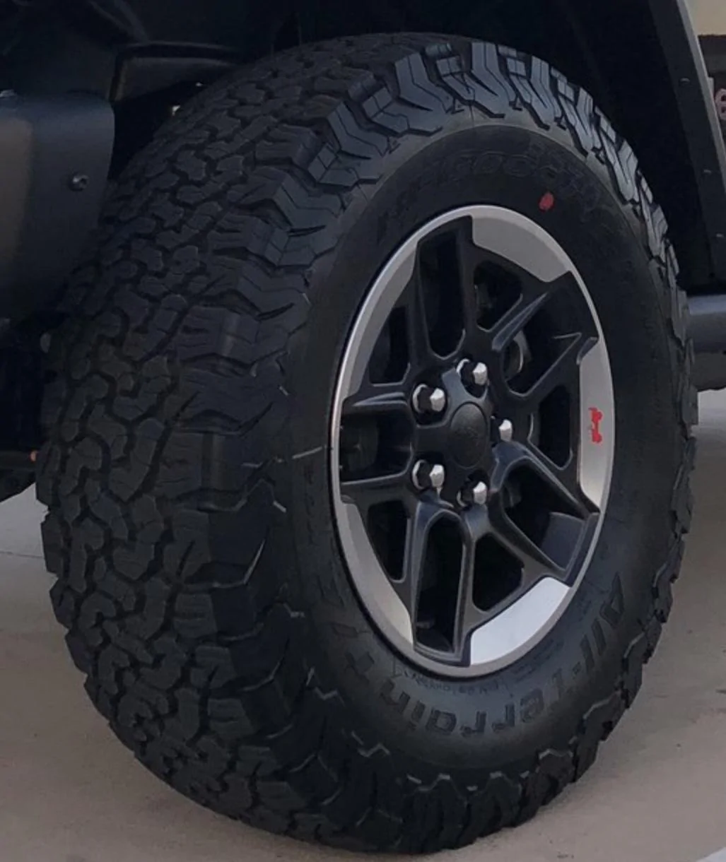 Jeep Wrangler JL standard and optional rubicon rims DD72BAE7-0631-4439-99D1-52639E4B6508