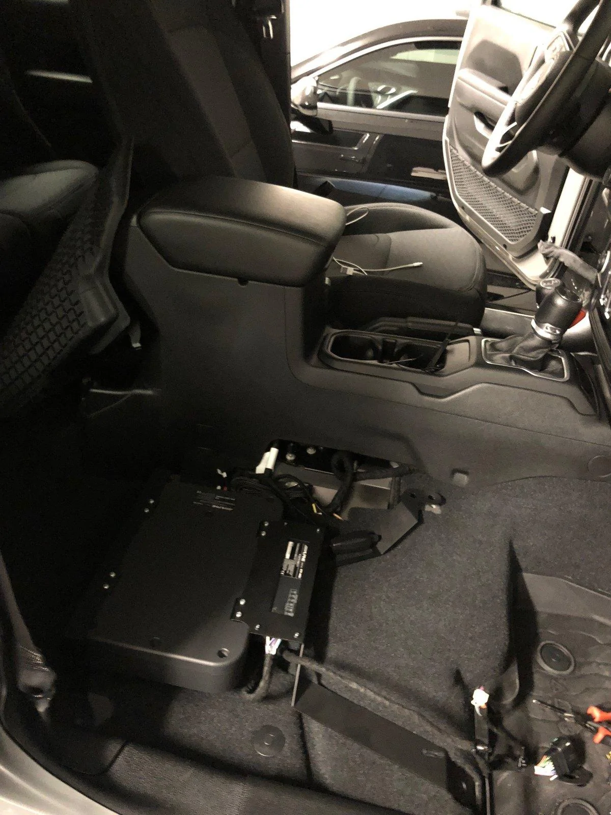 Jeep Wrangler JL Upgrading Non-Alpine Audio 56161135805__61806EF5-F507-46BF-92DE-DC008D7CD8BC