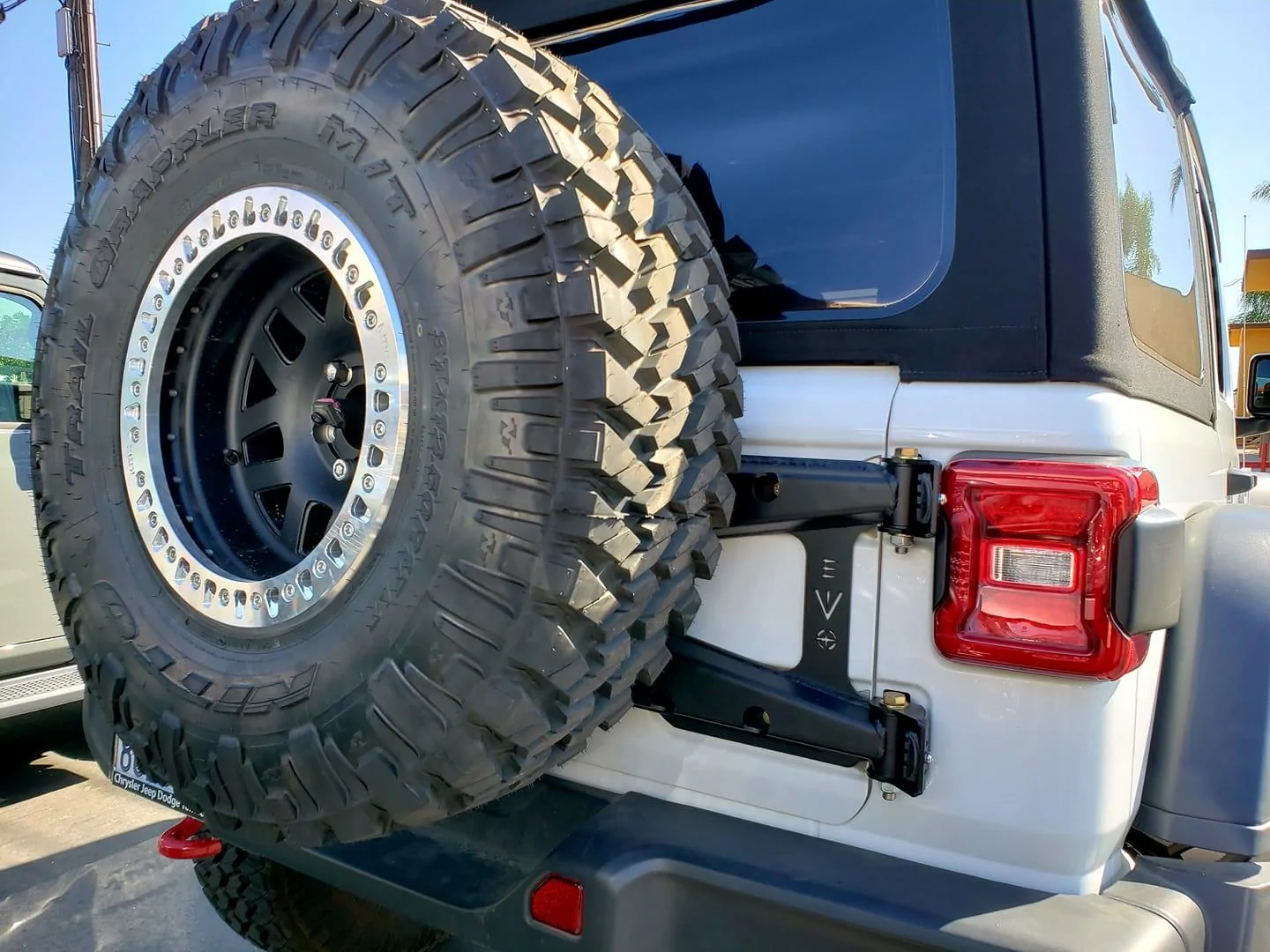 Jeep Wrangler JL The Tire Carrier Thread E62C89A1-0411-44AB-B981-E3AF3AE59666