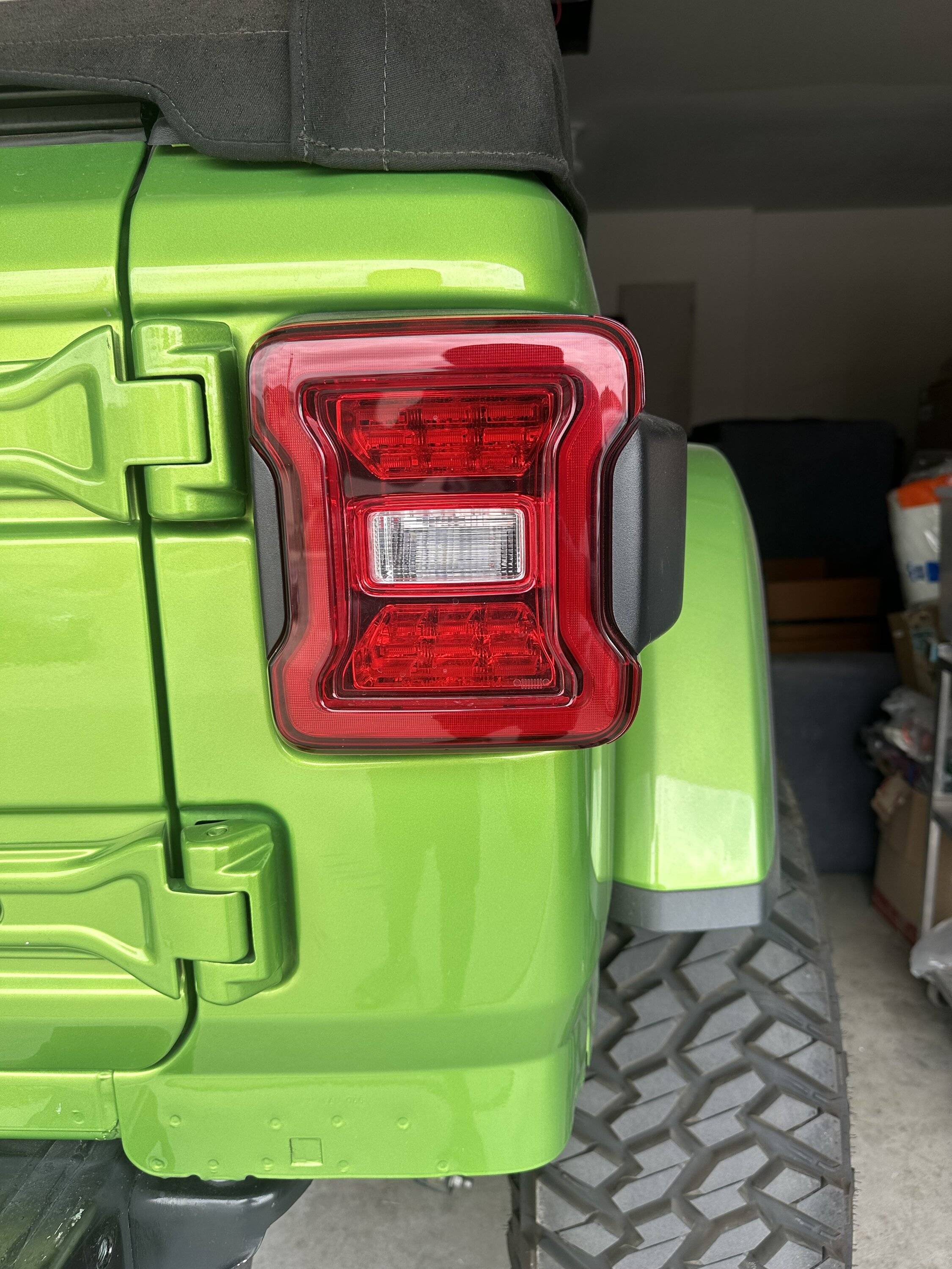 Jeep Wrangler JL OEM LED Taillights IMG_3503