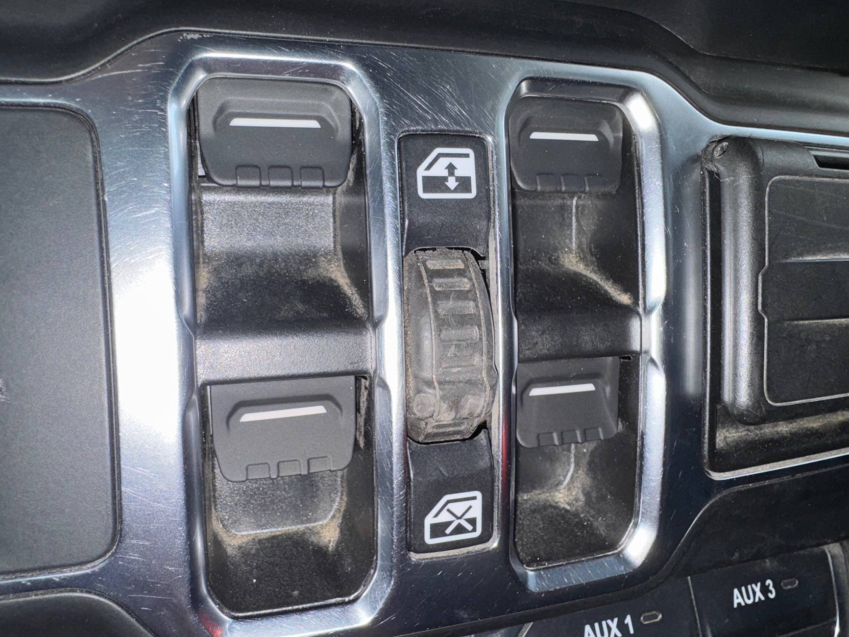 Jeep Wrangler JL Power Window Buttons Falling Apart IMG_5272