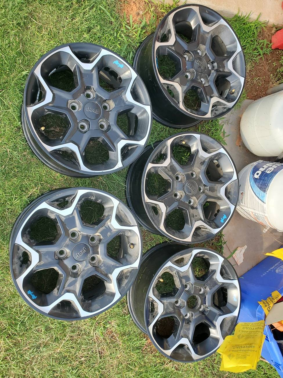 Jeep Wrangler JL 5 4xe 17" WHEELS 20250602_183219
