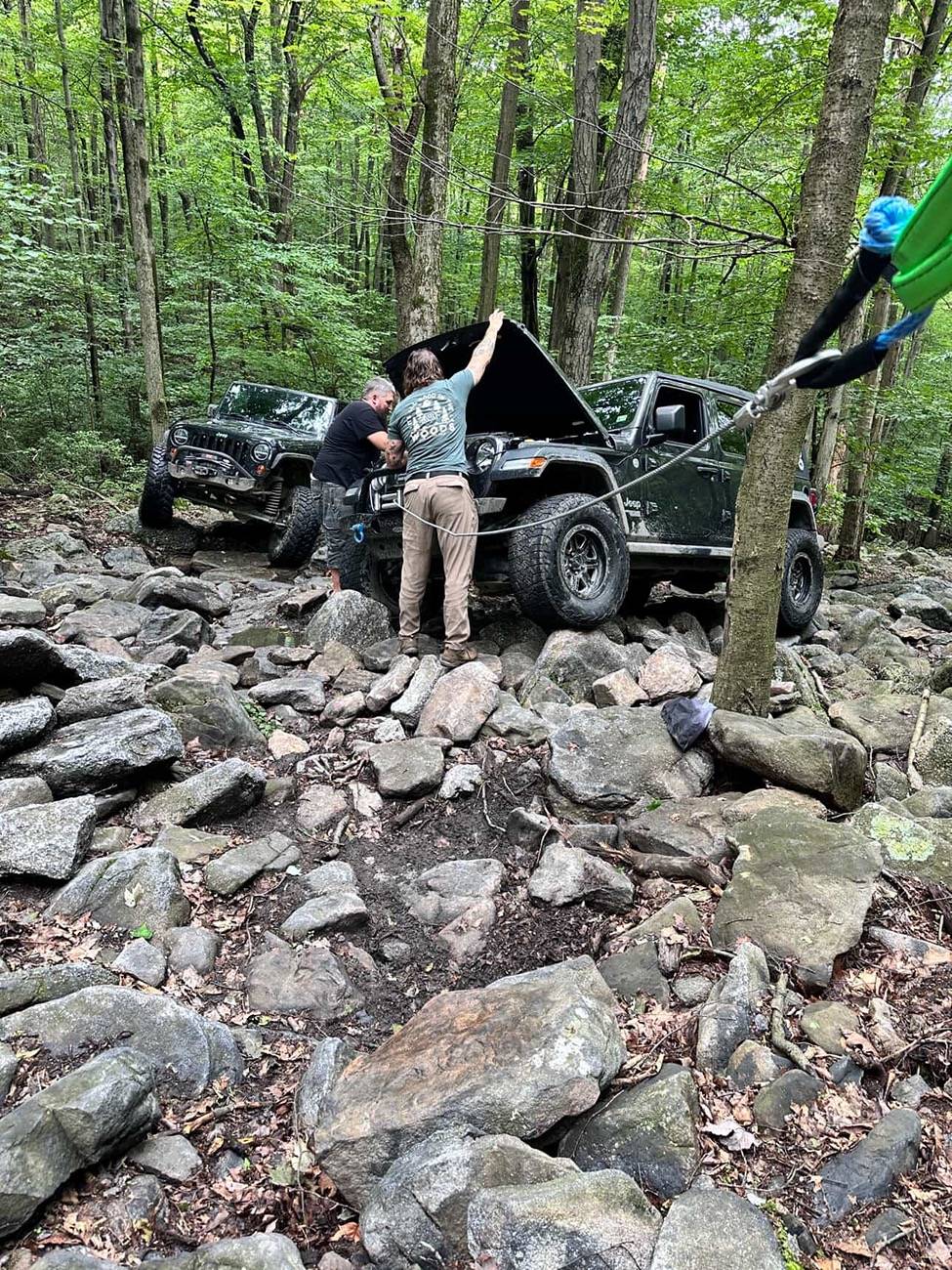 Jeep Wrangler JL Barney Rubble kicked my butt lol 42DFD391-B3B4-4B0C-A389-CC5CBD8FCA23