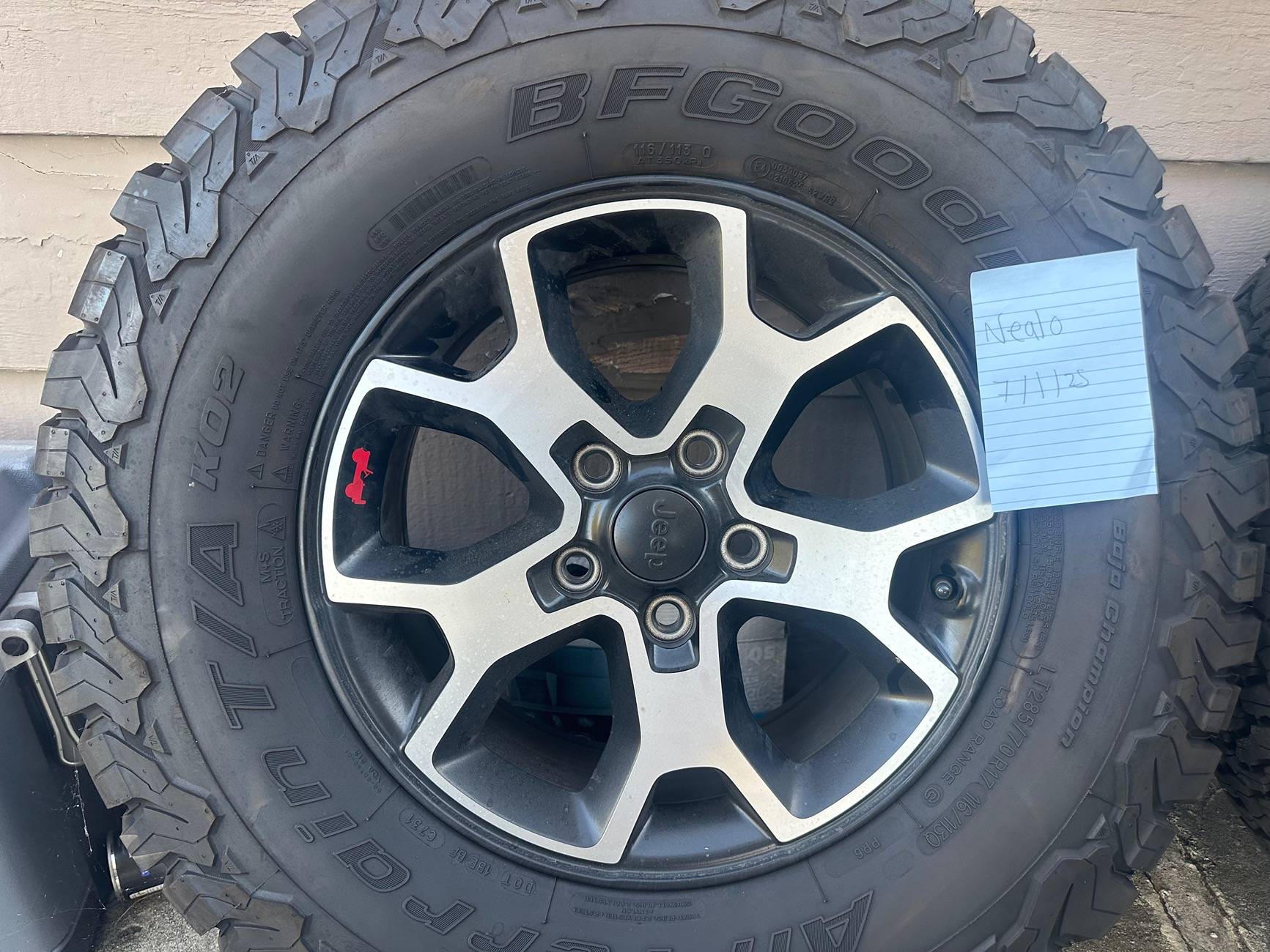 Jeep Wrangler JL Five Rubicon wheels and tires IMG_7299