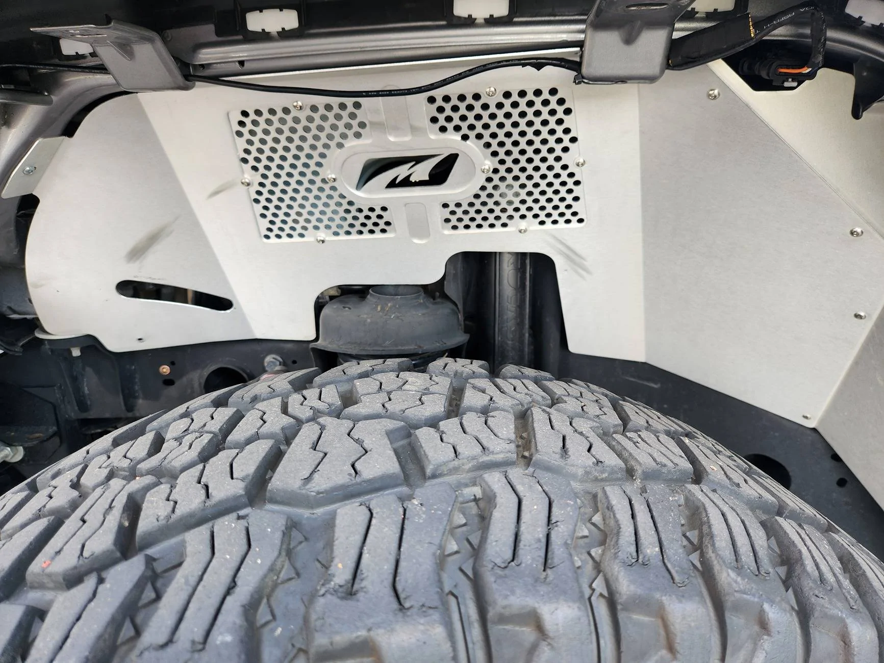 Jeep Wrangler JL Best fender chop??? 20250703_090318