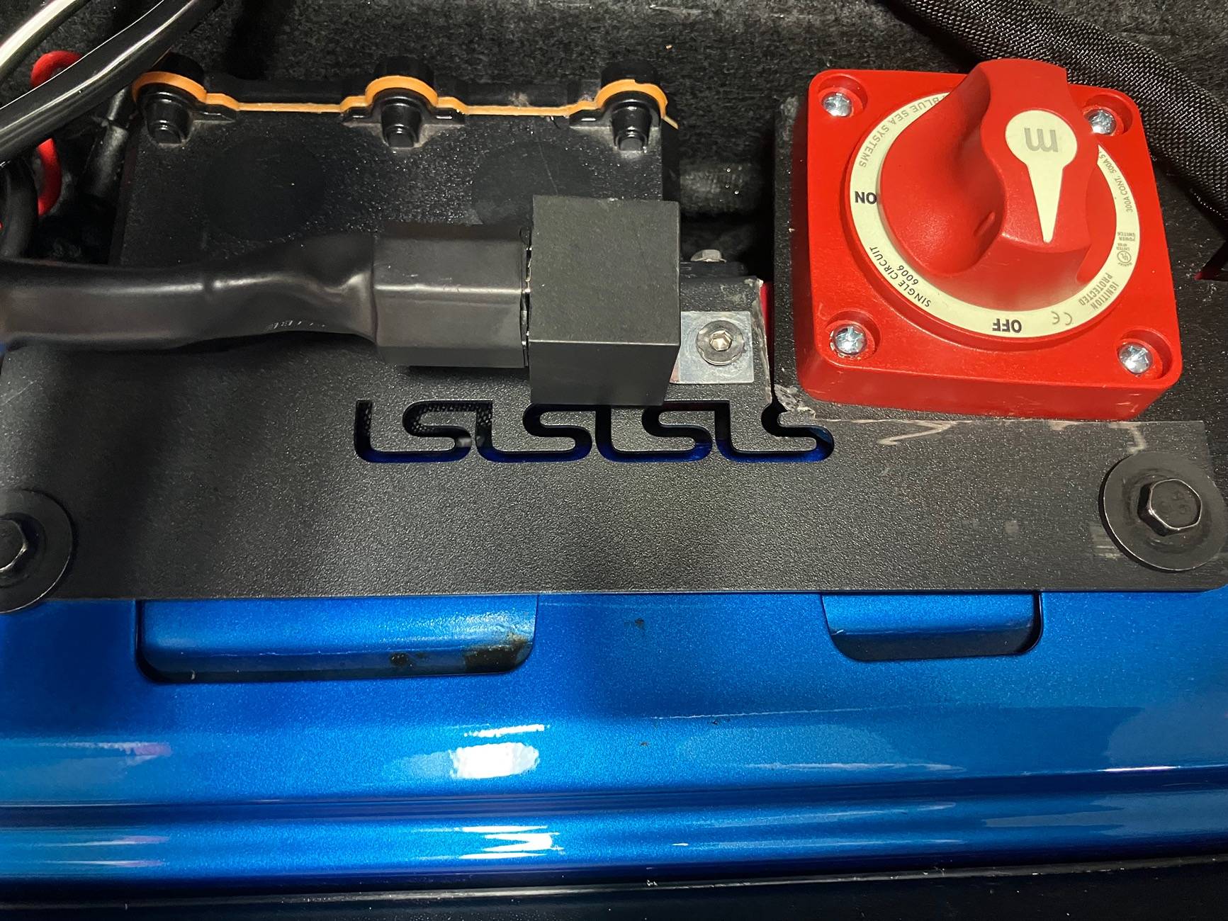 Jeep Wrangler JL Power cutoff for Winch IMG_5388