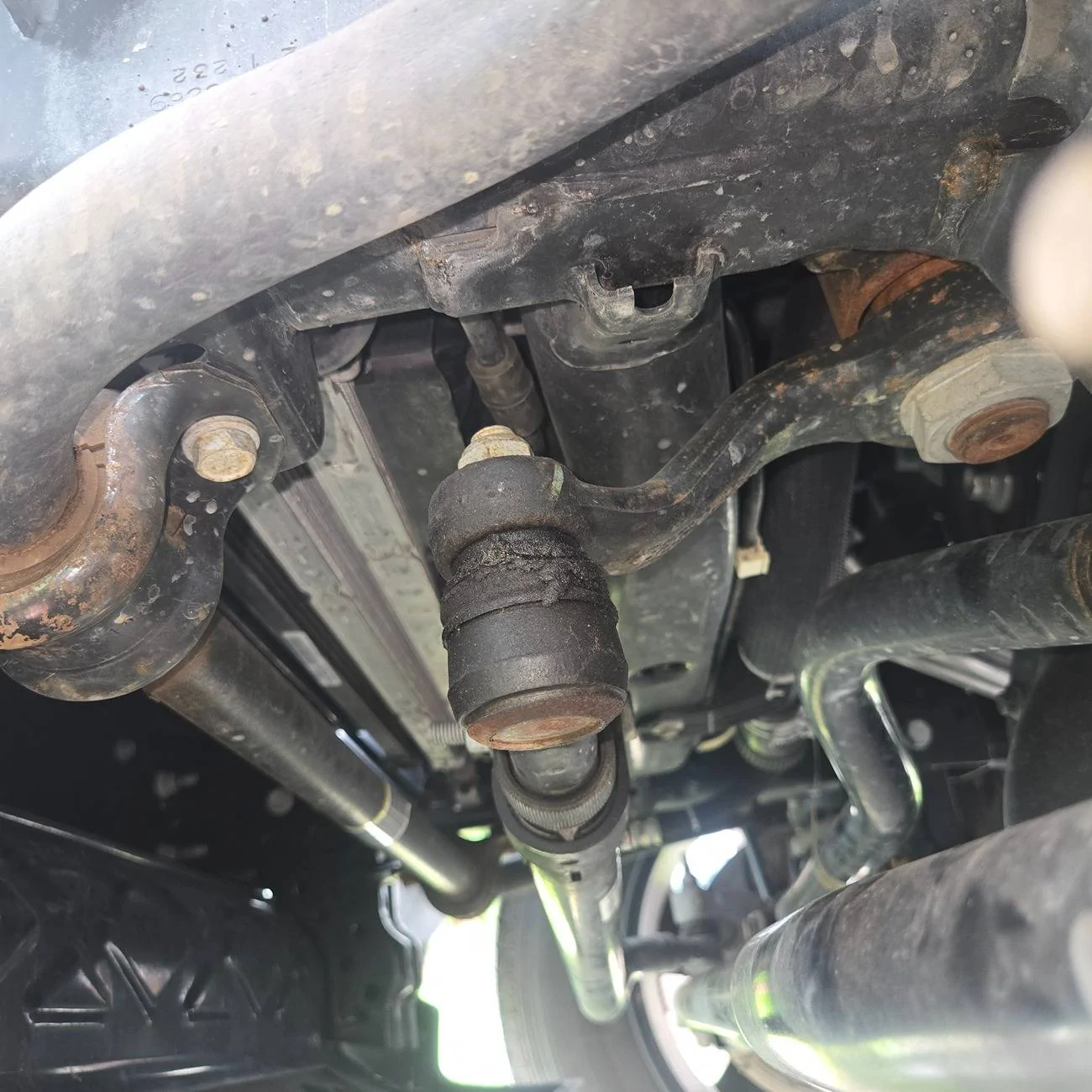 Jeep Wrangler JL Loose steering, wobble in front end 1000010925