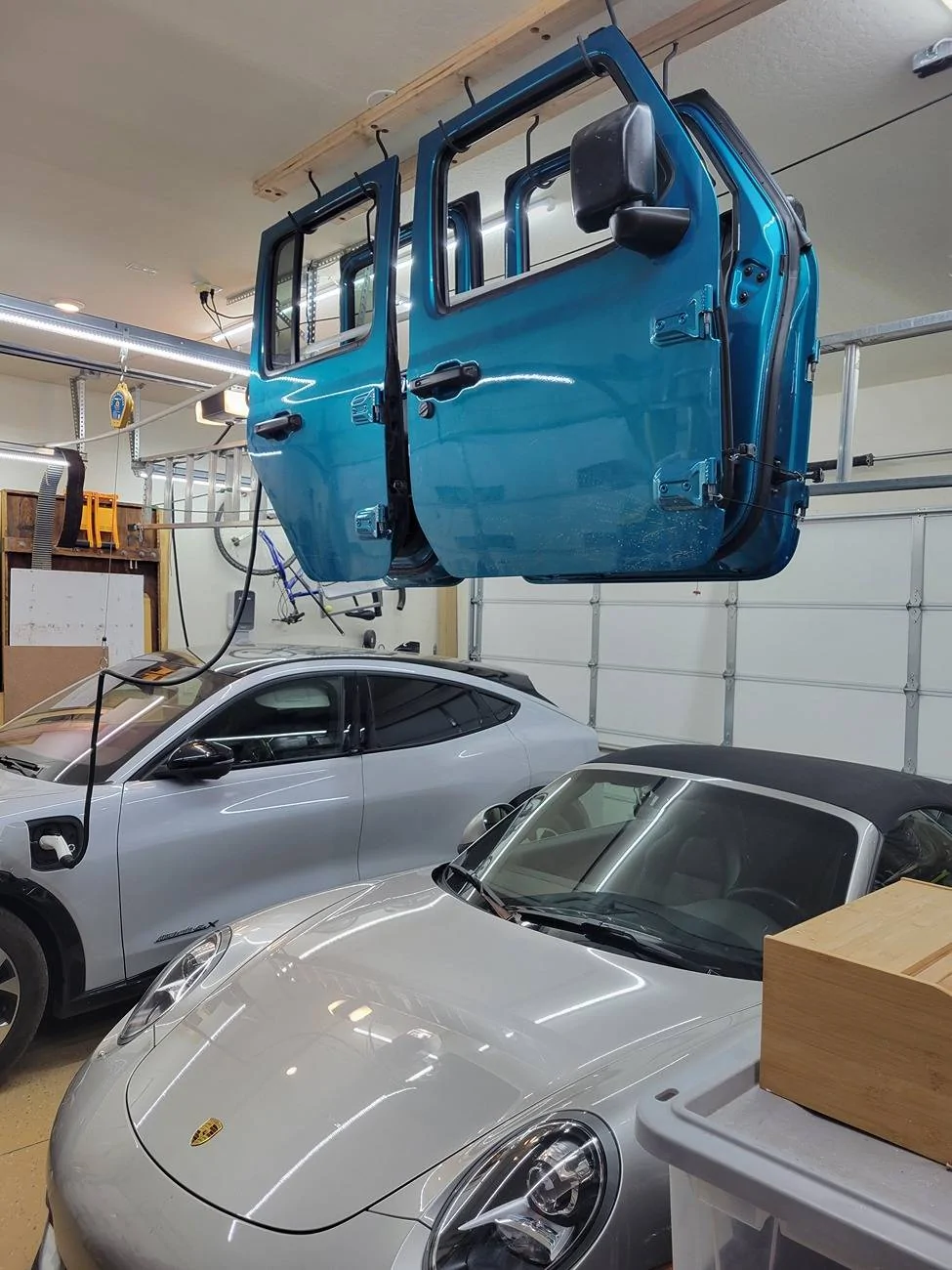 Jeep Wrangler JL Hard top storage and hoist? 20250423_173358