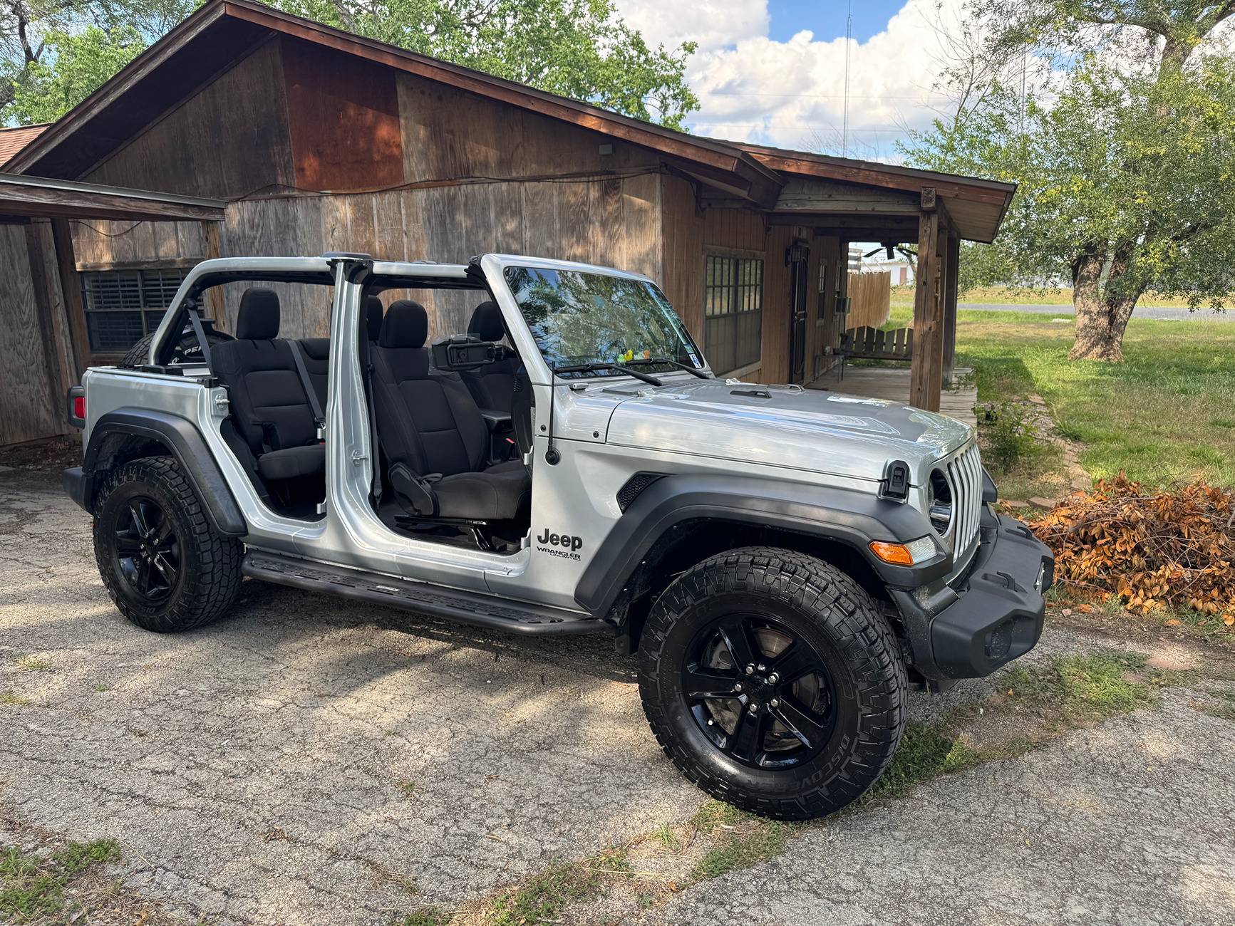 Jeep Wrangler JL Hard top storage and hoist? IMG_4253