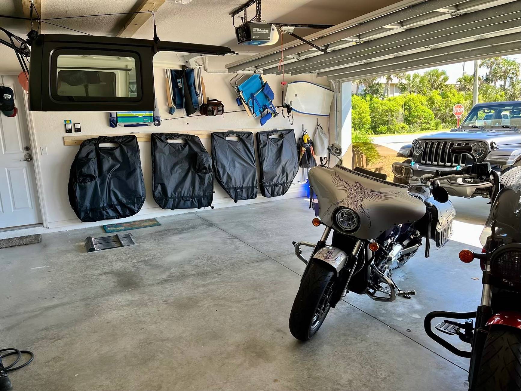 Jeep Wrangler JL Hard top storage and hoist? FullSizeRender