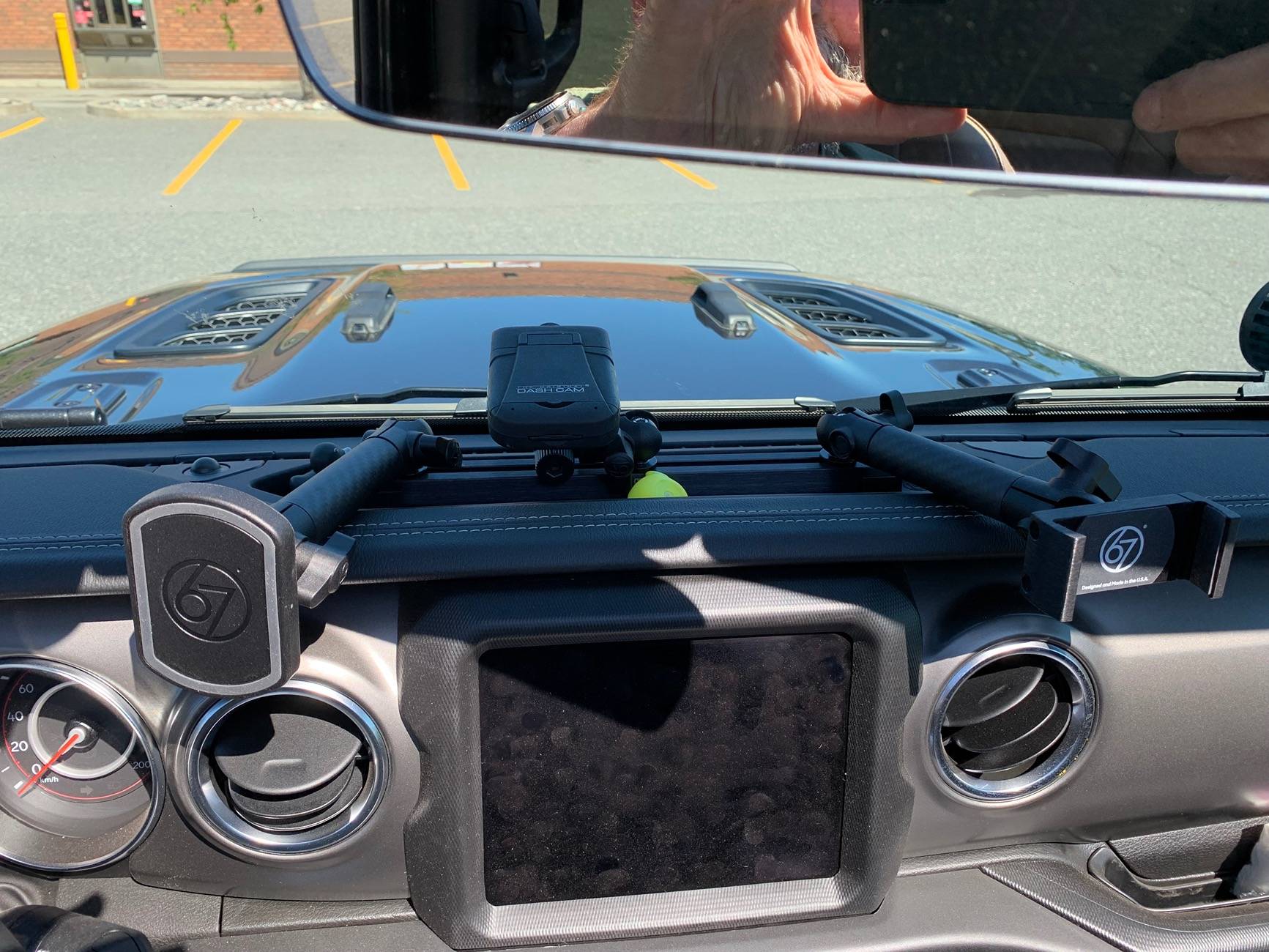 Jeep Wrangler JL Phone Mount..... IMG_7979