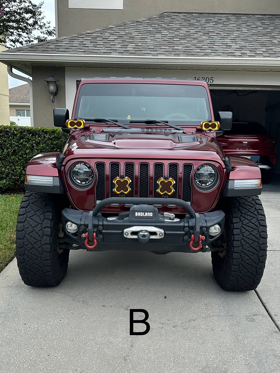 Jeep Wrangler JL Opinion Poll - Pros & Cons for POD Light Placement IMG_3144