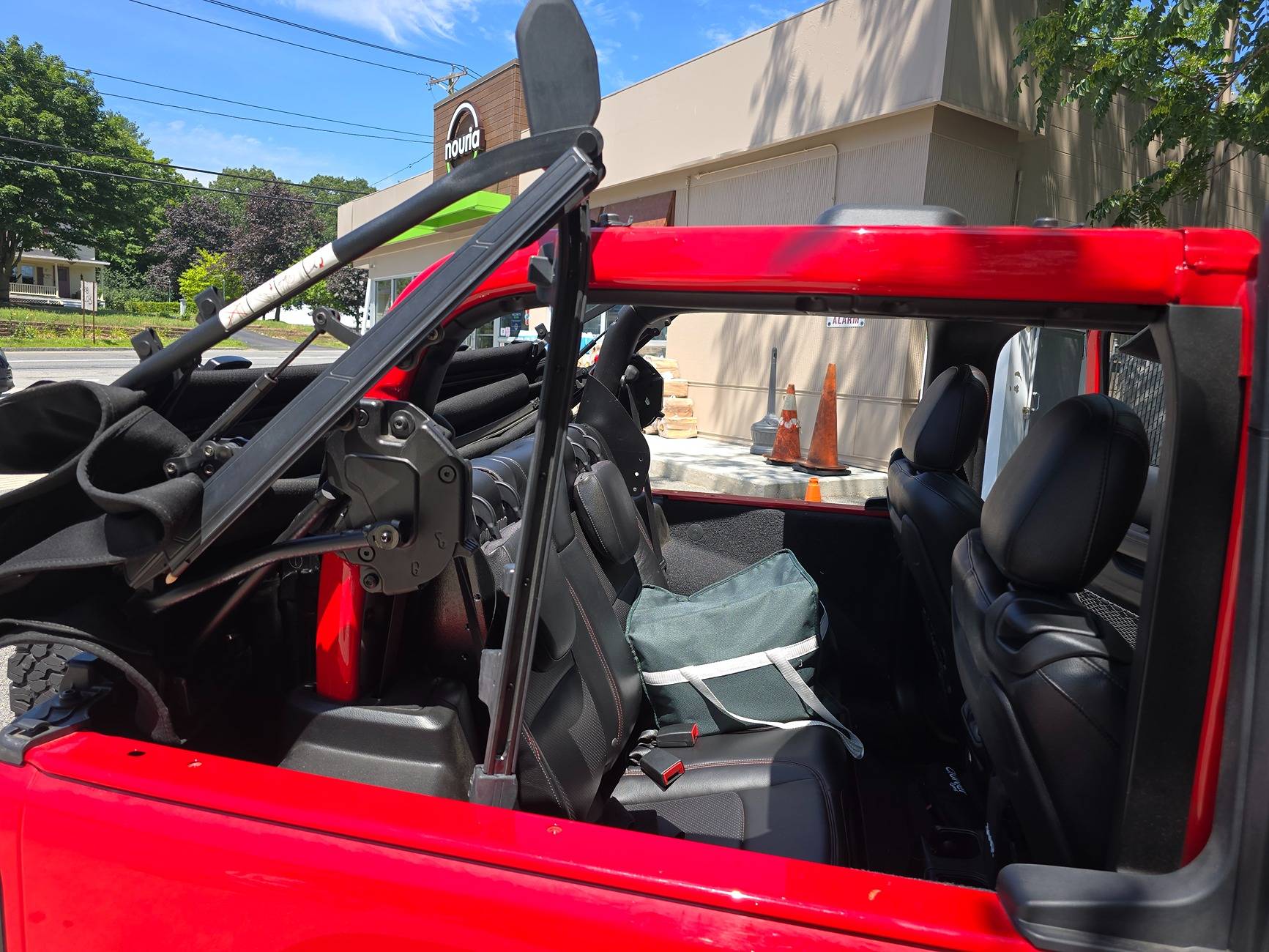 Jeep Wrangler JL Busted soft top rail mounts.... 20250719_132710