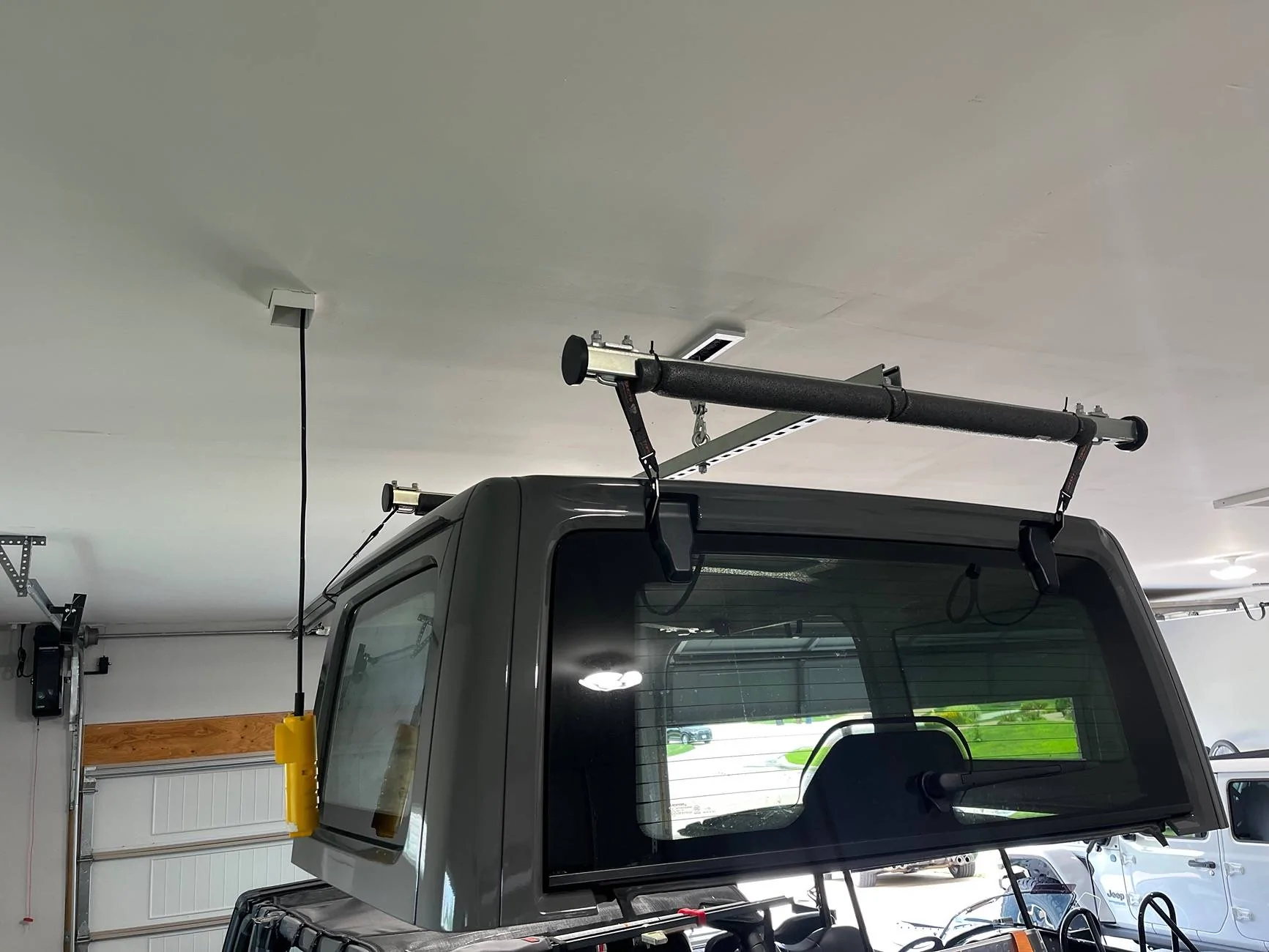 Jeep Wrangler JL Hard top storage and hoist? IMG_3561