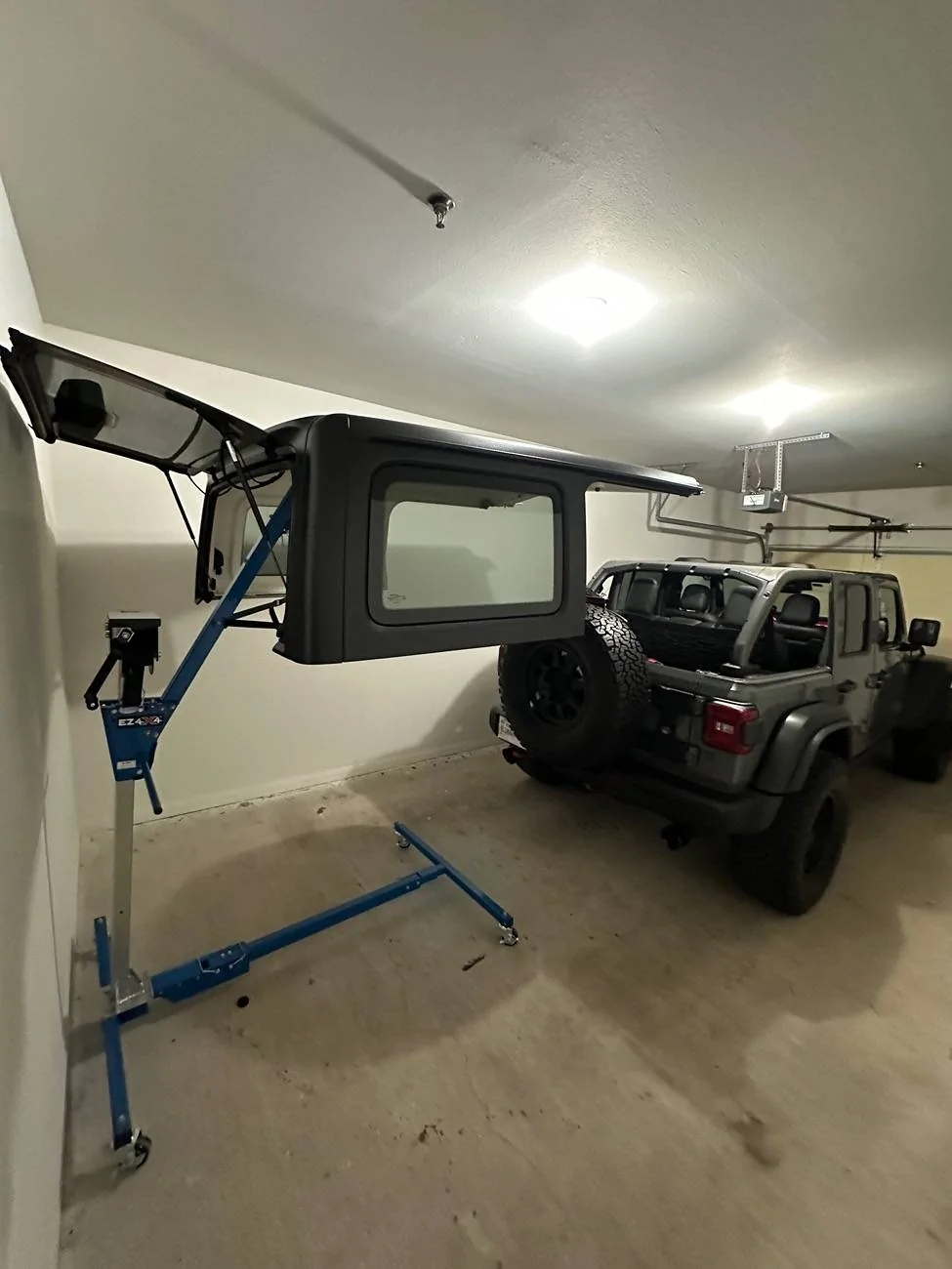 Jeep Wrangler JL Hard top storage and hoist? 1753358749540-cm
