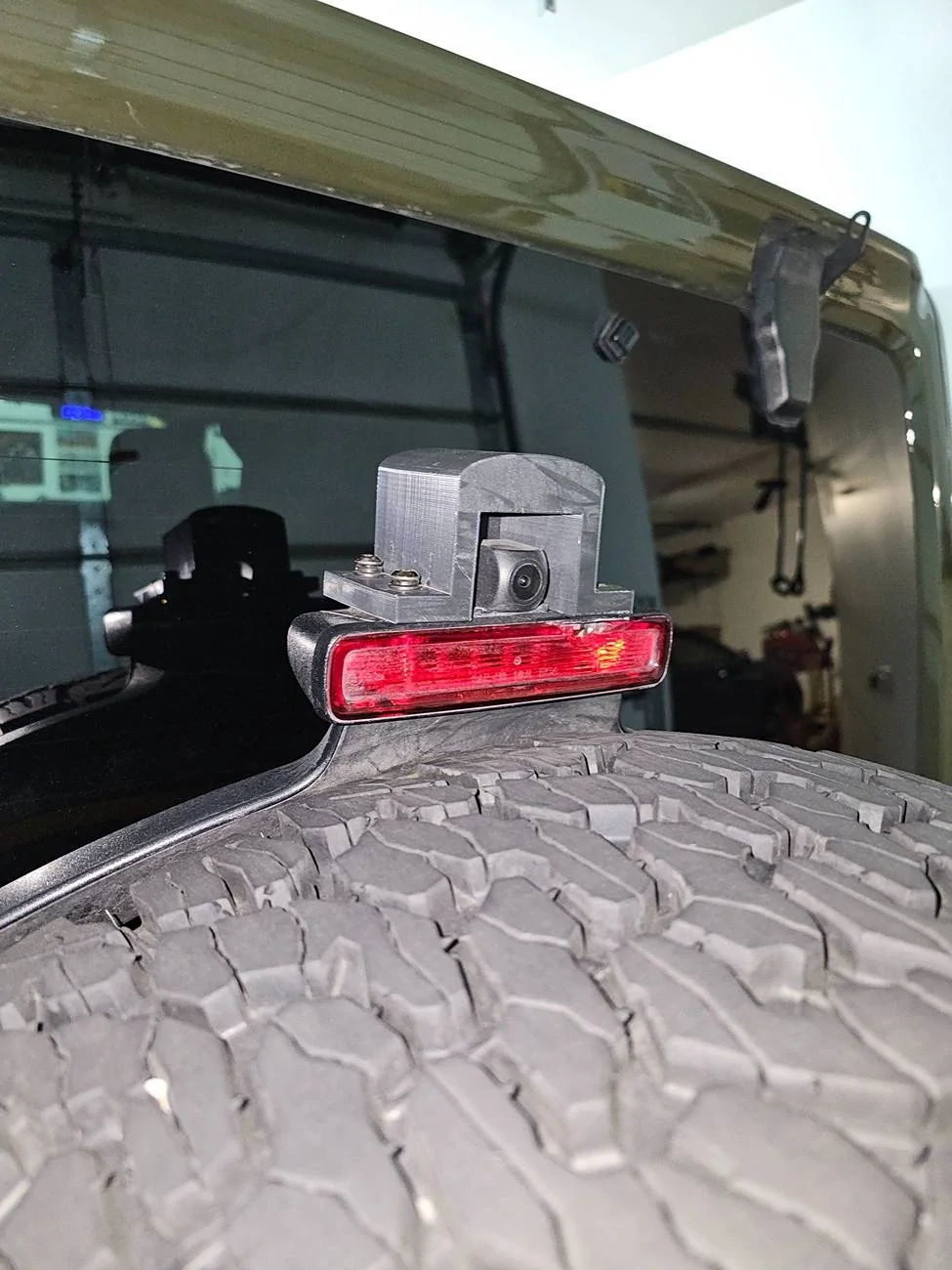Jeep Wrangler JL Where do you mount your rear dash cam? 20250121_195221