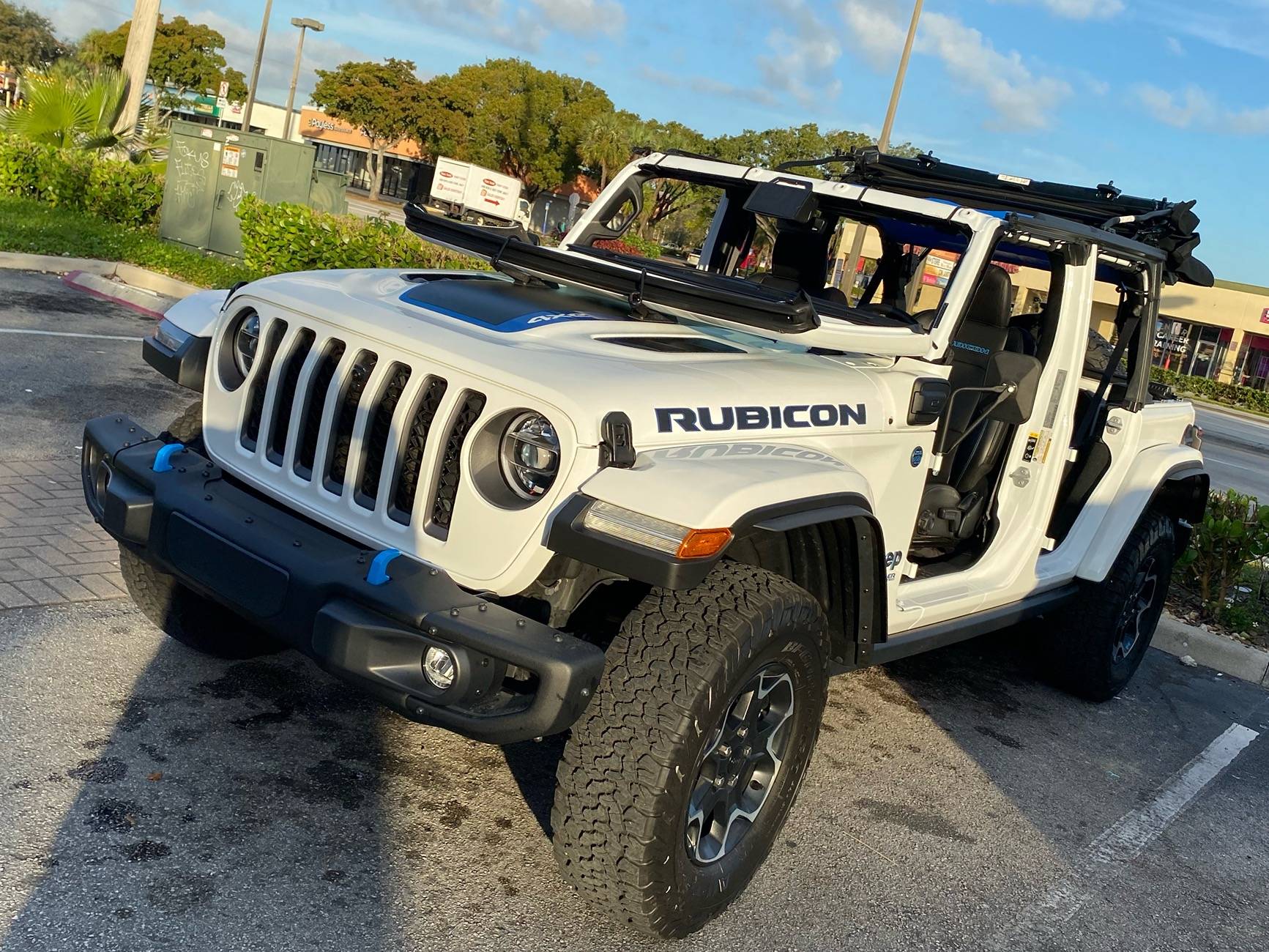 Jeep Wrangler JL Never knew this about fold down windshield!? 1753748427662-mo