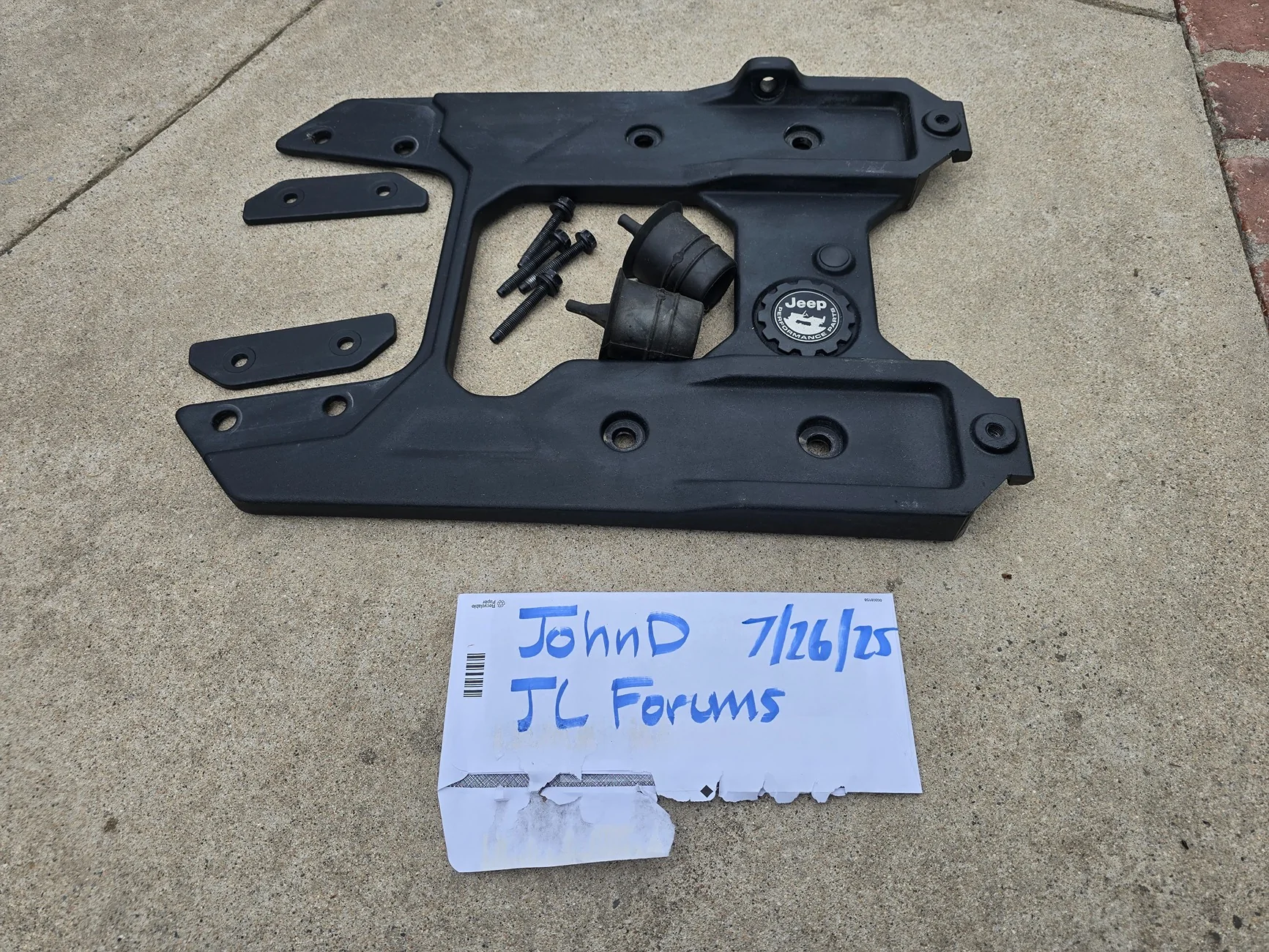 Jeep Wrangler JL Mopar tailgate reinforcement 20250726_102039