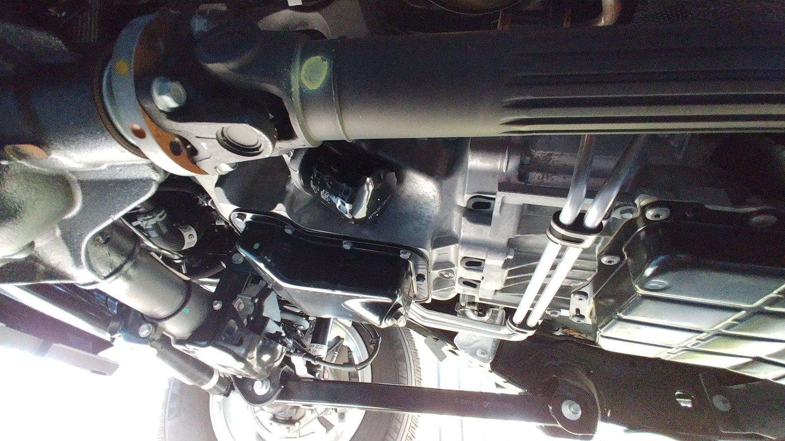 Jeep Wrangler JL Where's the oil filter? 1022181002