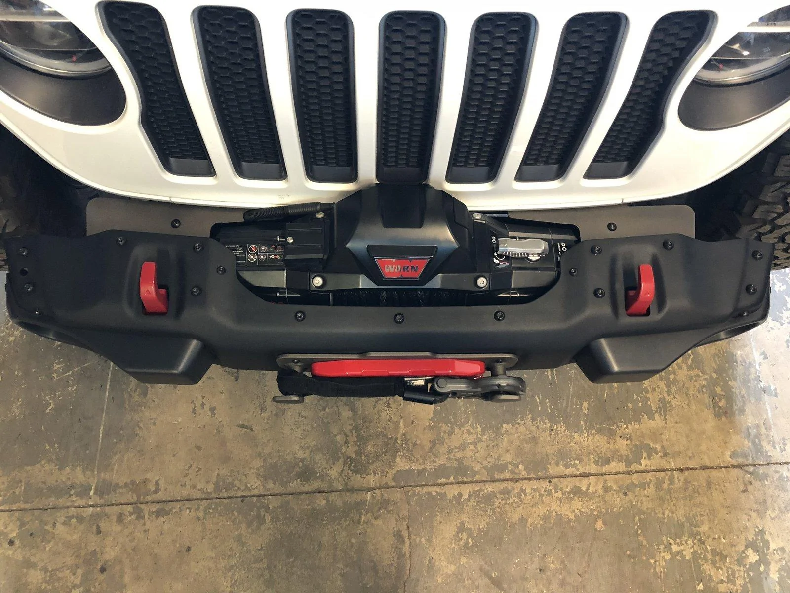 Jeep Wrangler JL Maximus-3 JL Winch Plate & Accessories IMG_1393