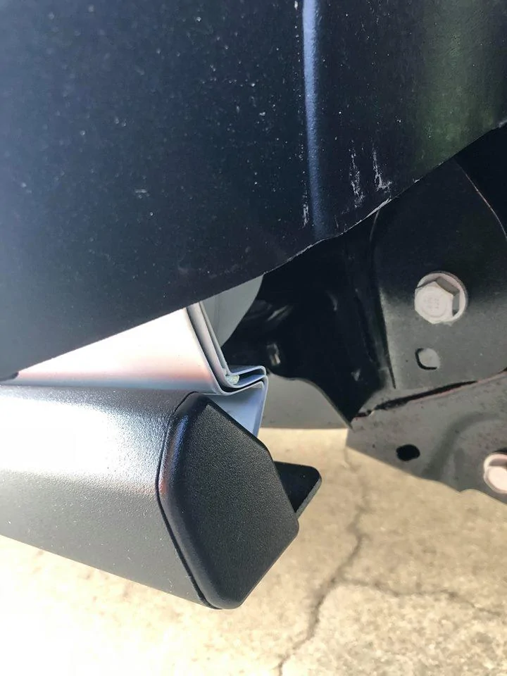 Jeep Wrangler JL Rocker panel holes Rocker