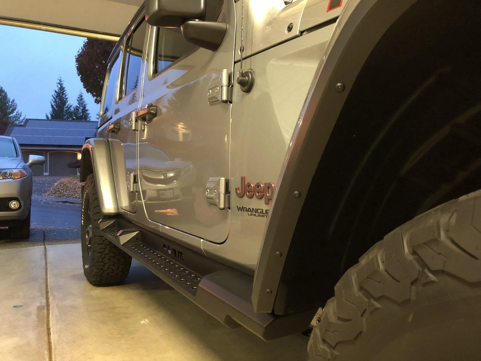 Jeep Wrangler JL ROAM Side Steps Install 4A602E80-4366-4ACD-A6DE-39DC49CD2EE0