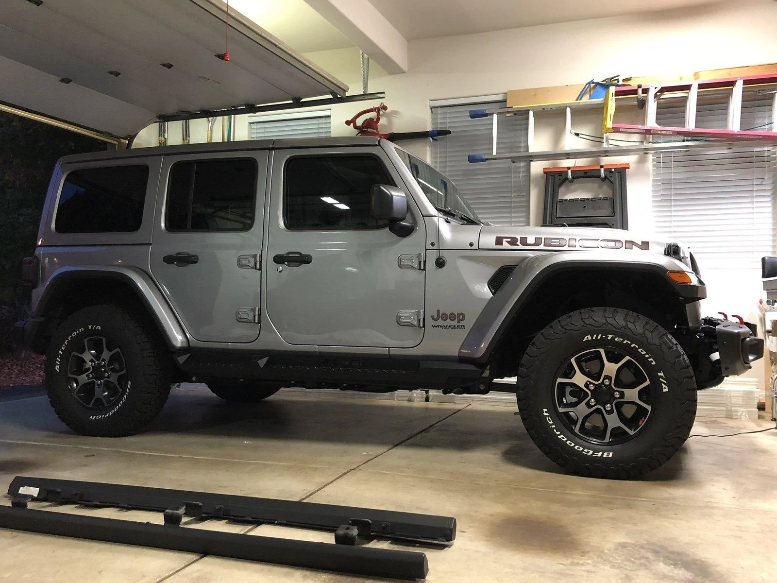 Jeep Wrangler JL ROAM Side Steps Install 33F80BF1-09BF-4DC5-AF27-18E204C69D85