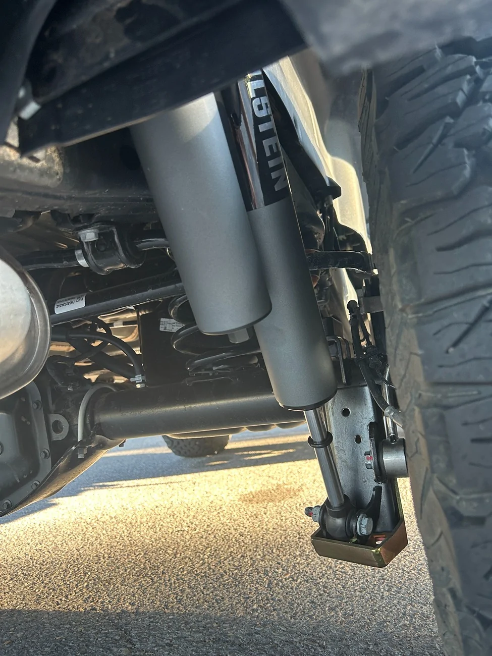 Jeep Wrangler JL X package shocks. IMG_7830