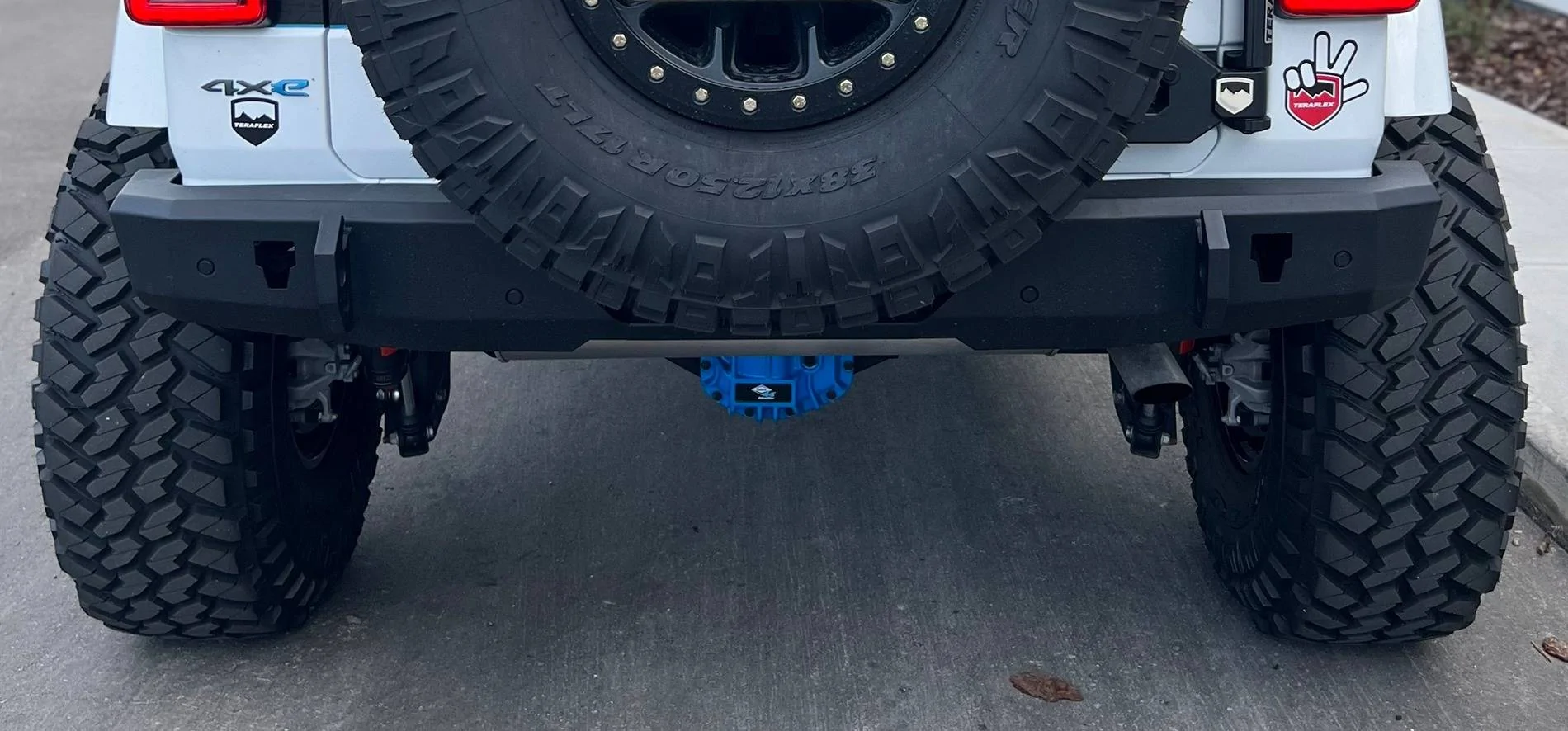 Jeep Wrangler JL Rugged Ridge rear HD bumper Screenshot_20250512_192944_Gallery
