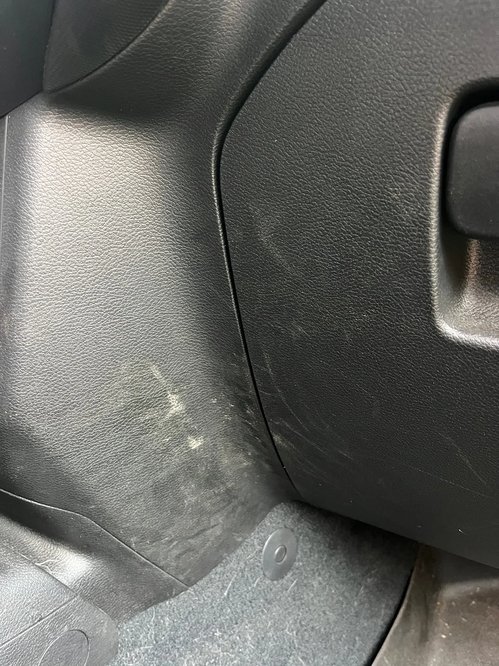 Jeep Wrangler JL Protecting The Lower Dash Panels IMG_5082