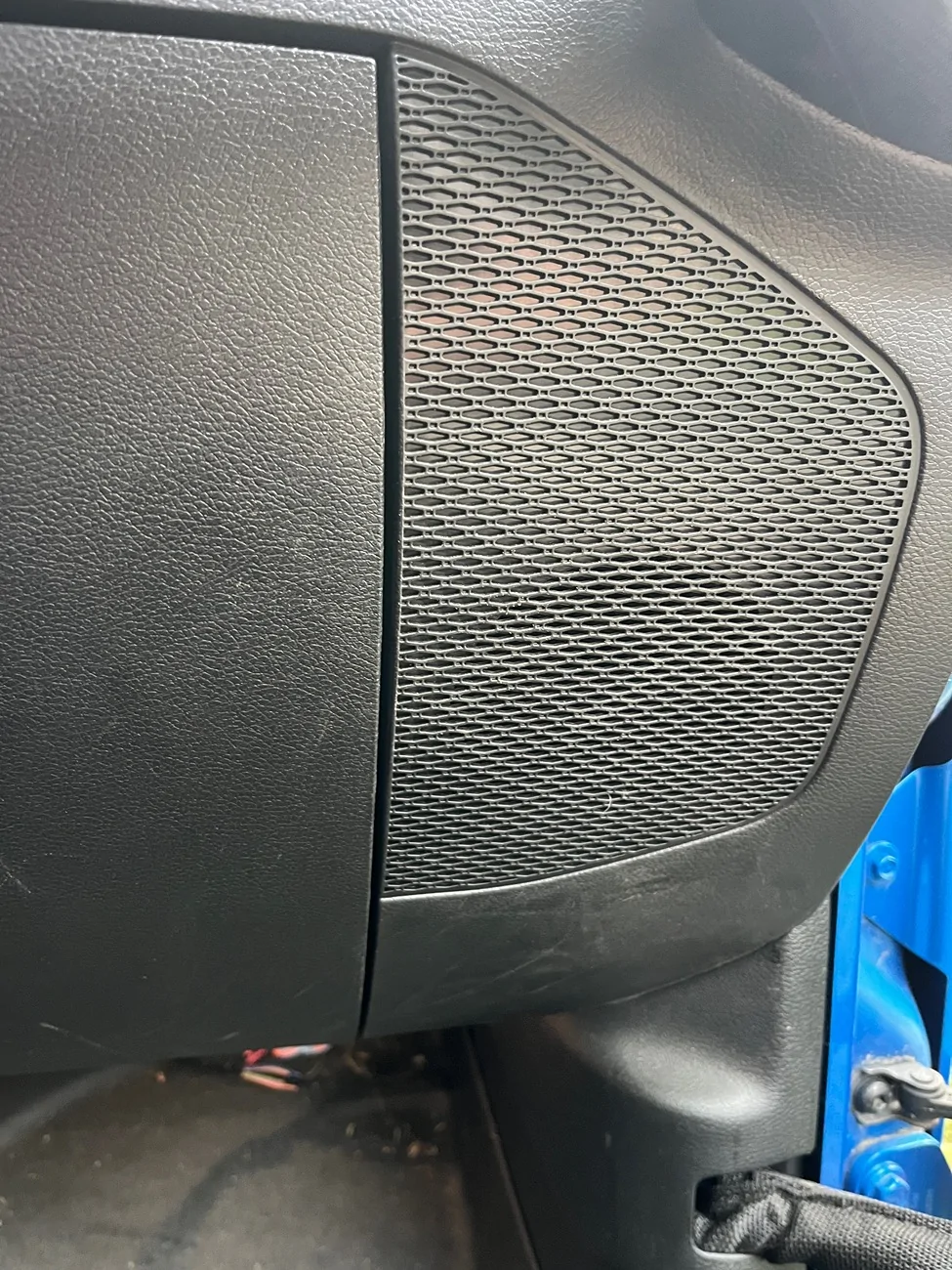 Jeep Wrangler JL Protecting The Lower Dash Panels IMG_5083