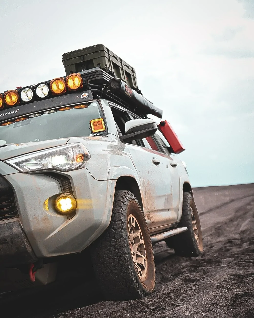 Jeep Wrangler JL Do You Prefer Square or Round Auxiliary Light Pods? 1754535891553-cy