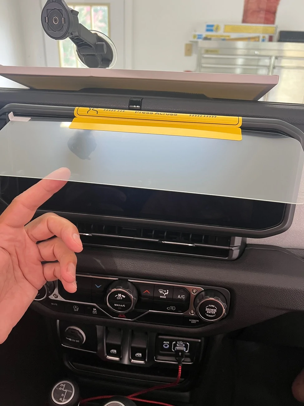 Jeep Wrangler JL Dash screen protector IMG_1399