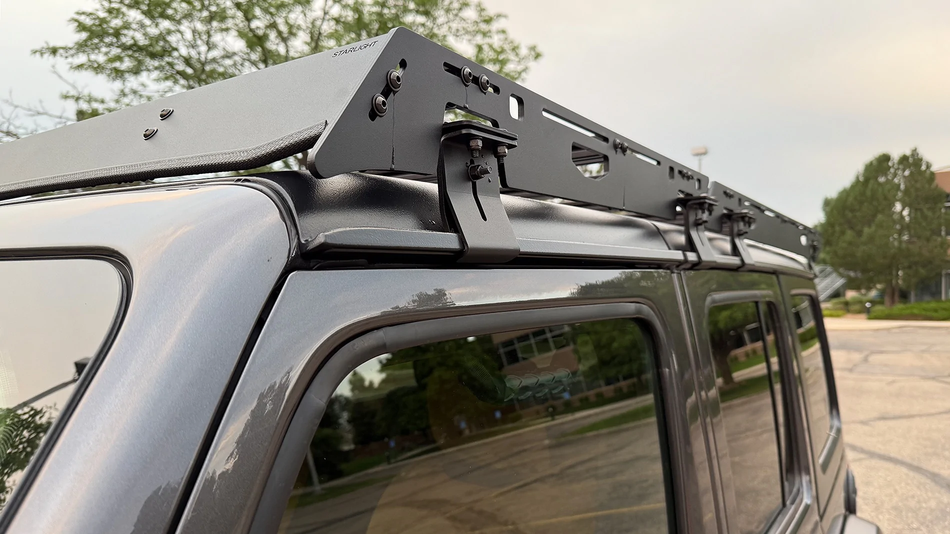 Jeep Wrangler JL Roof Rack Talk... Starlight Brackets Closeu