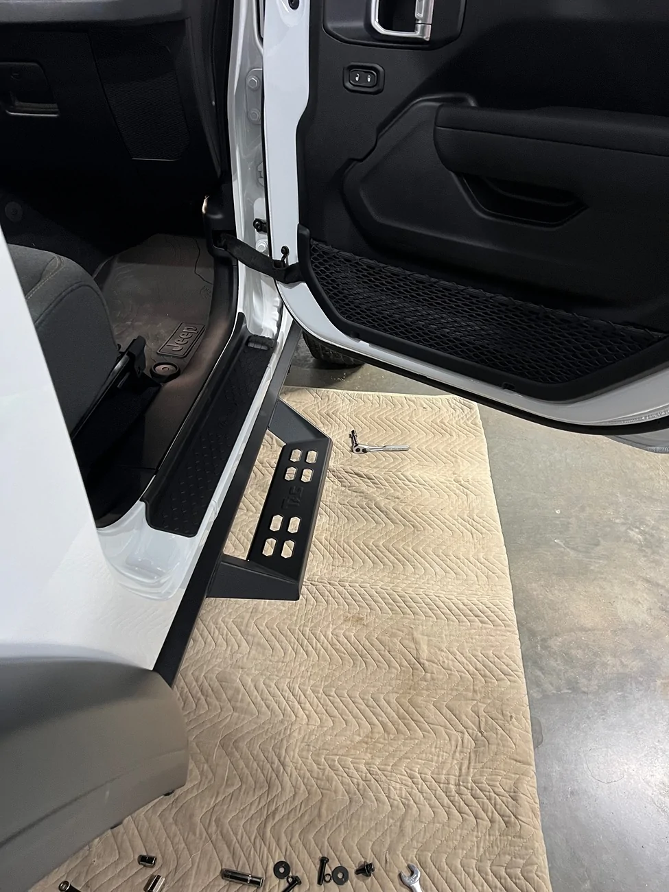 Jeep Wrangler JL JL 2 door side step IMG_1417