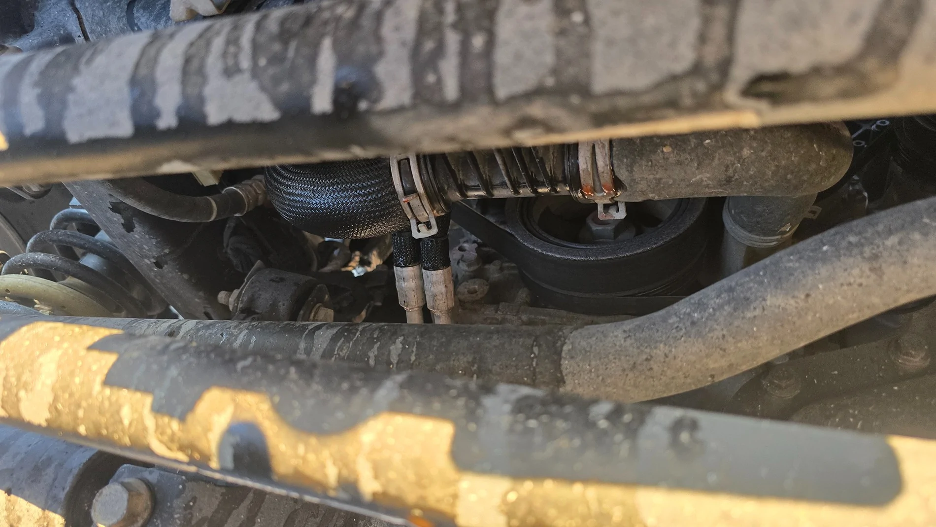 Jeep Wrangler JL Leaking transmission oil, please help 20250809_184300